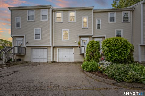 Photo of 18 Tabshey Court #18, Wethersfield, CT 06109 (MLS # 24159997)