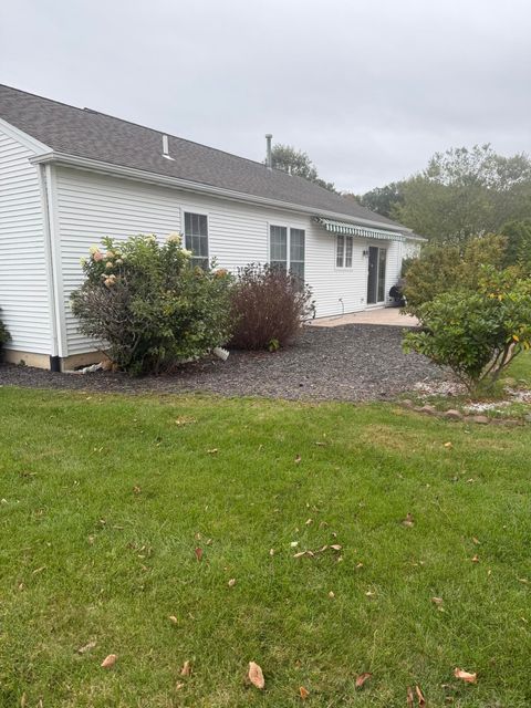 Tiny photo for 168 Waterford Parkway Street #B25, Waterford, CT 06385 (MLS # 24133922)