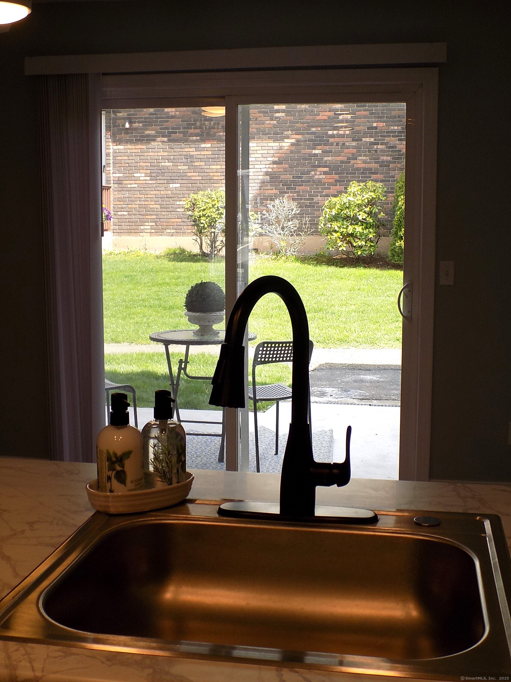 330 Short Beach Road #APT F7, East Haven, Connecticut image 30