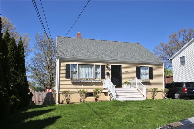 Photo 1 of 121 Prince Street, Fairfield, Connecticut, $2,500, Web #: 99101470