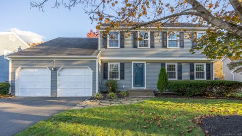 Photo of 28 Newbridge Circle, Cheshire, CT 06410 (MLS # 24136121)