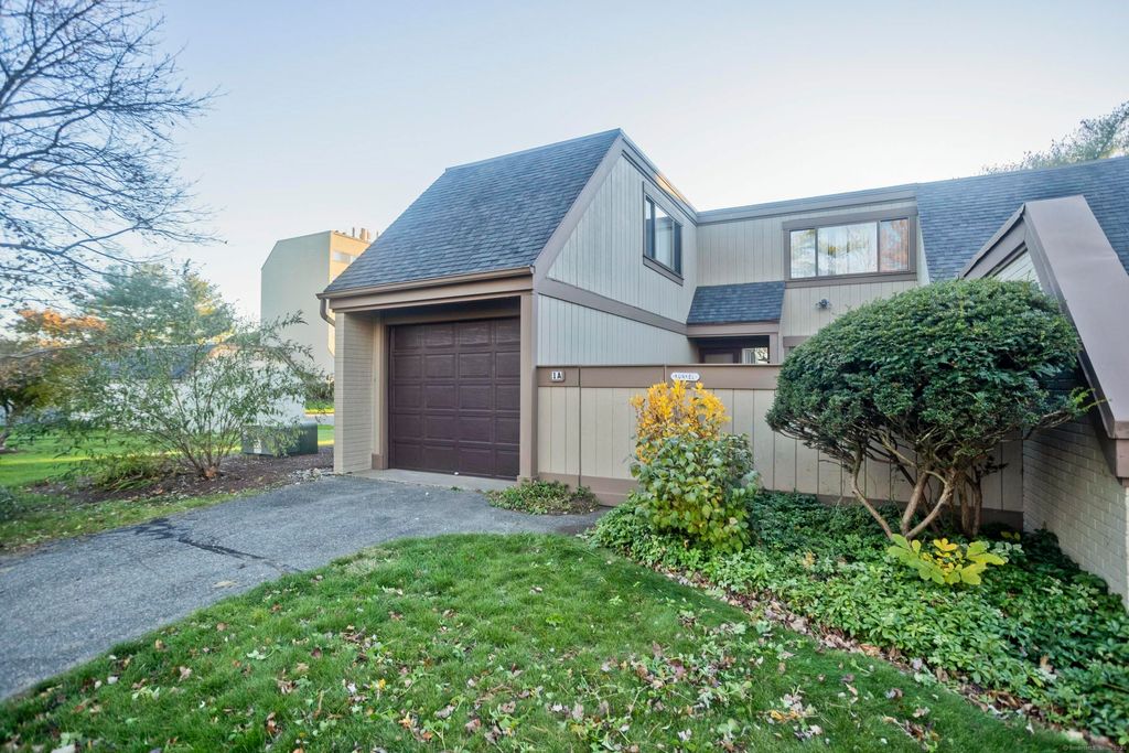 Photo of 85 Viscount Drive #1A, Milford, CT 06460 (MLS # 24137561)