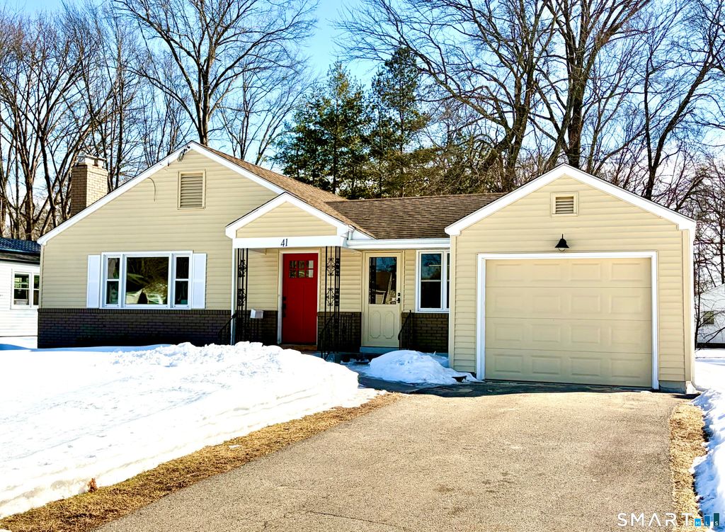 Photo of 41 Haynes Road, West Hartford, CT 06117 (MLS # 24157044)