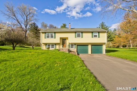 Photo of 4 Winthrop Road, Windsor, CT 06095 (MLS # 24168691)