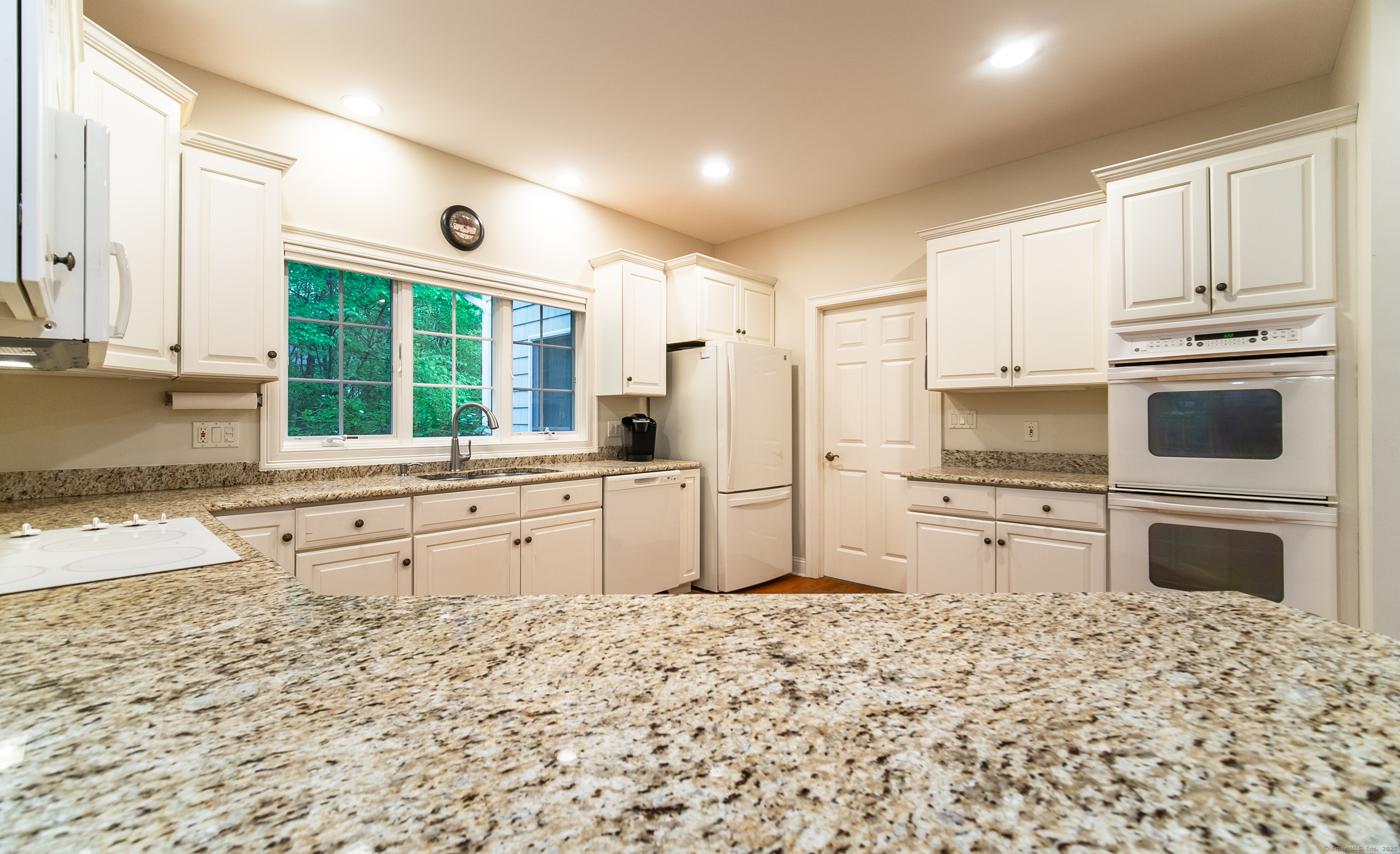42 N Woods Road, Hamden, Connecticut image 6