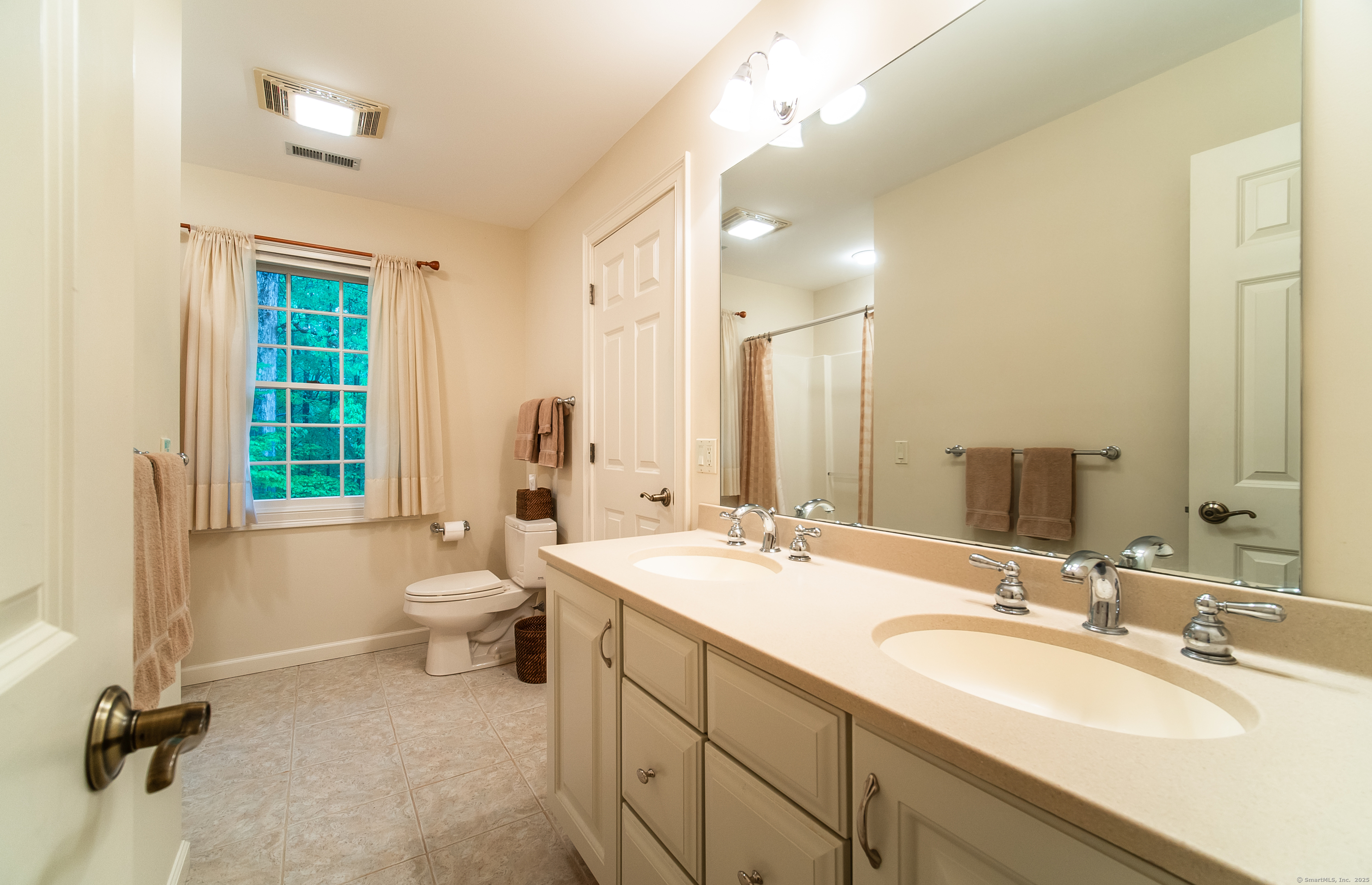 42 N Woods Road, Hamden, Connecticut image 25
