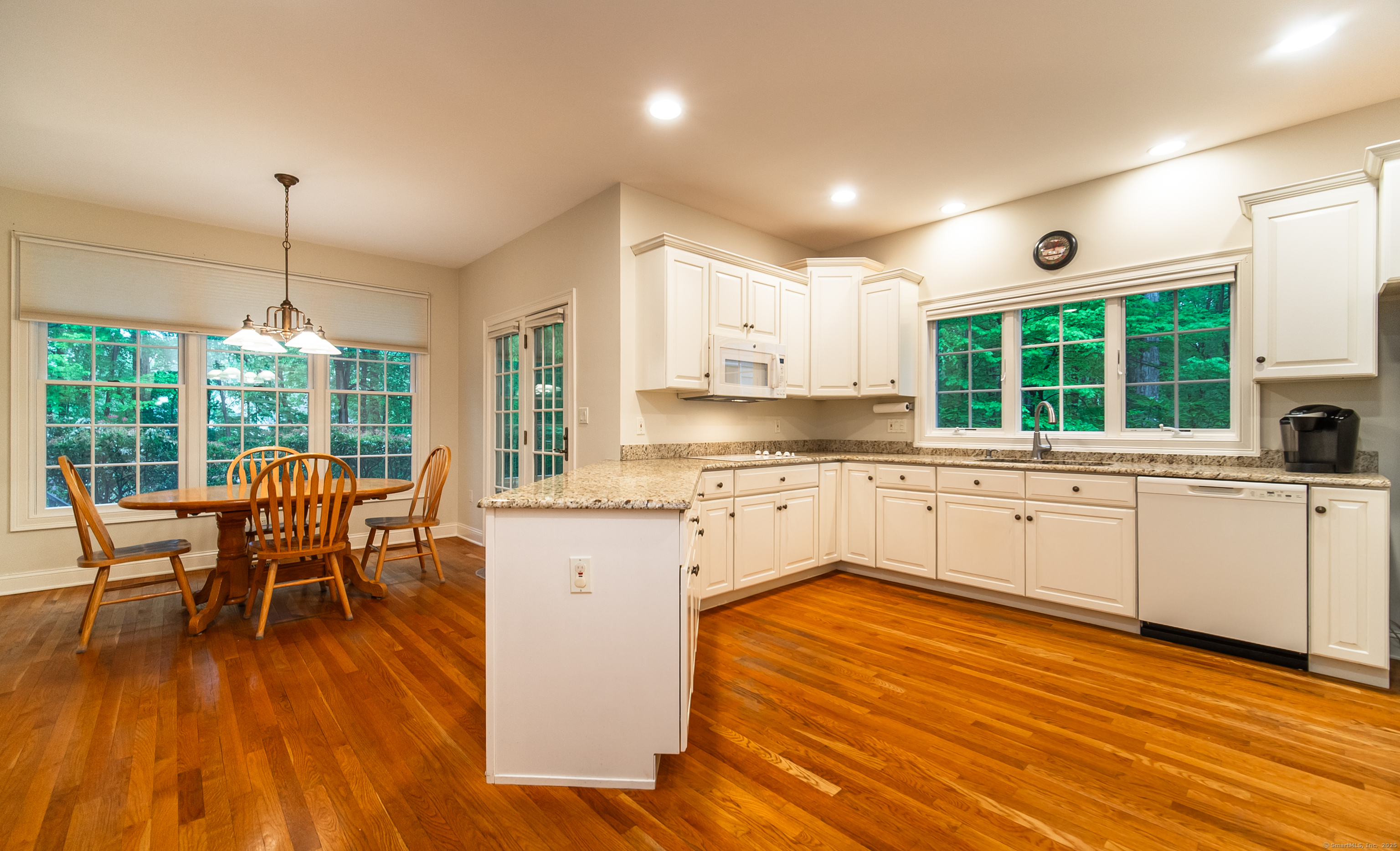 42 N Woods Road, Hamden, Connecticut image 7