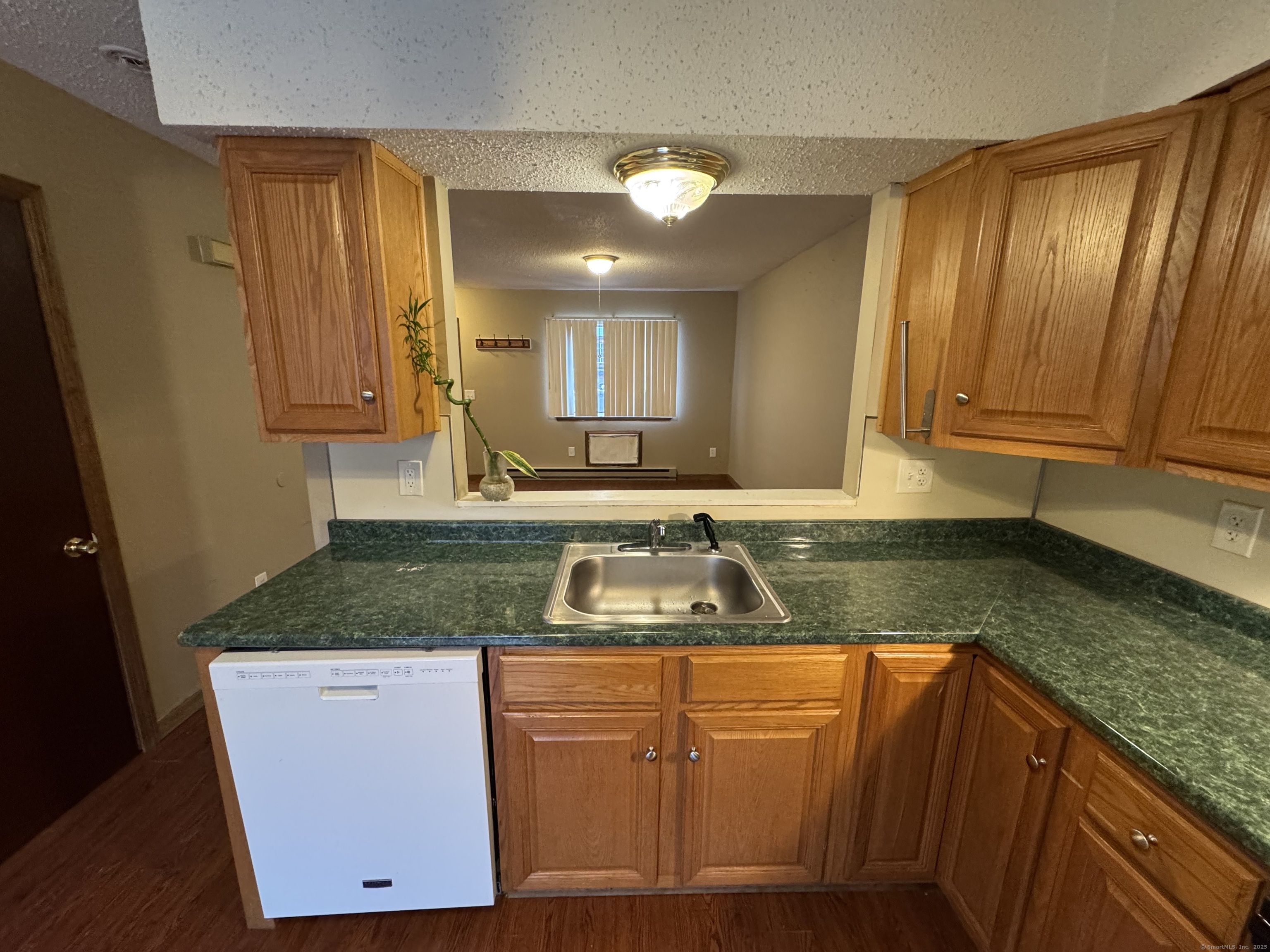 975 Meriden Road #APT 59, Waterbury, Connecticut image 2