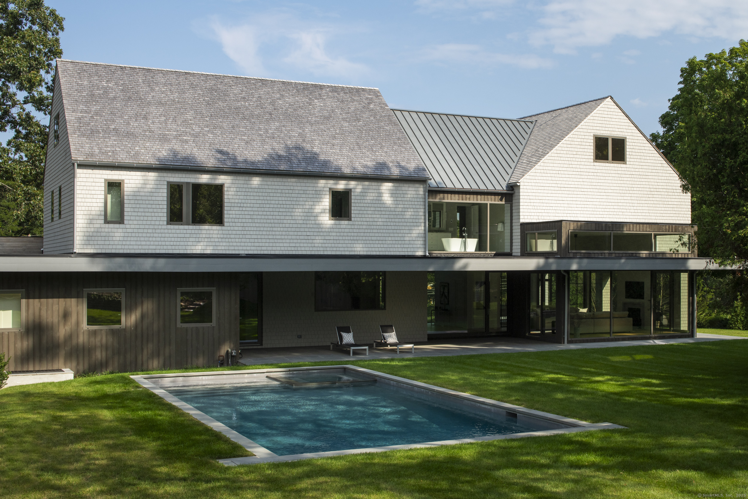 Five Mile River Road, Darien, Connecticut - 6 Bedrooms  
8 Bathrooms  
21 Rooms - 