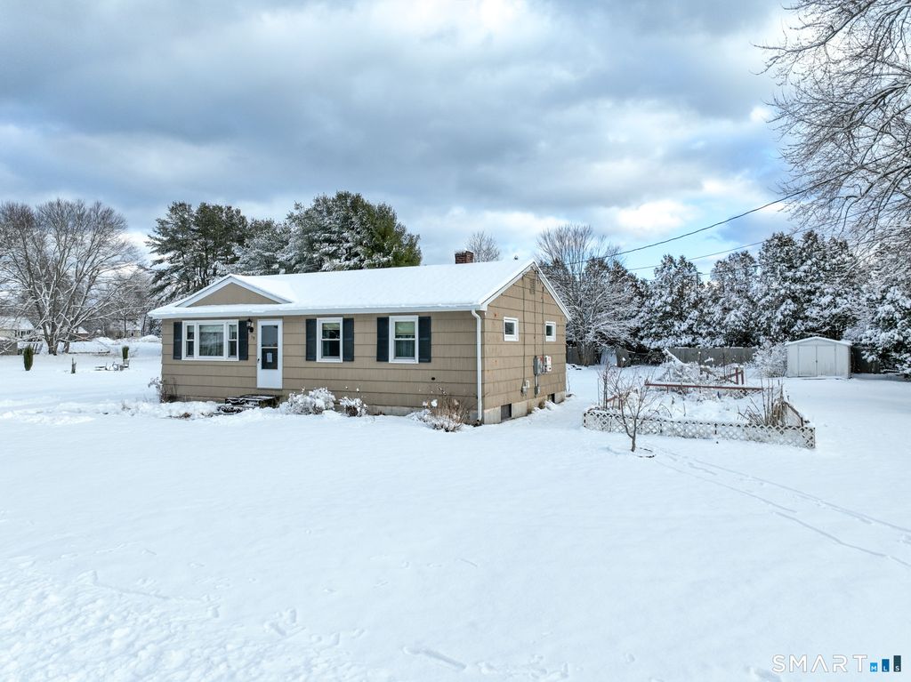 Photo of 19 Plaza Street, Brooklyn, CT 06234 (MLS # 24150694)