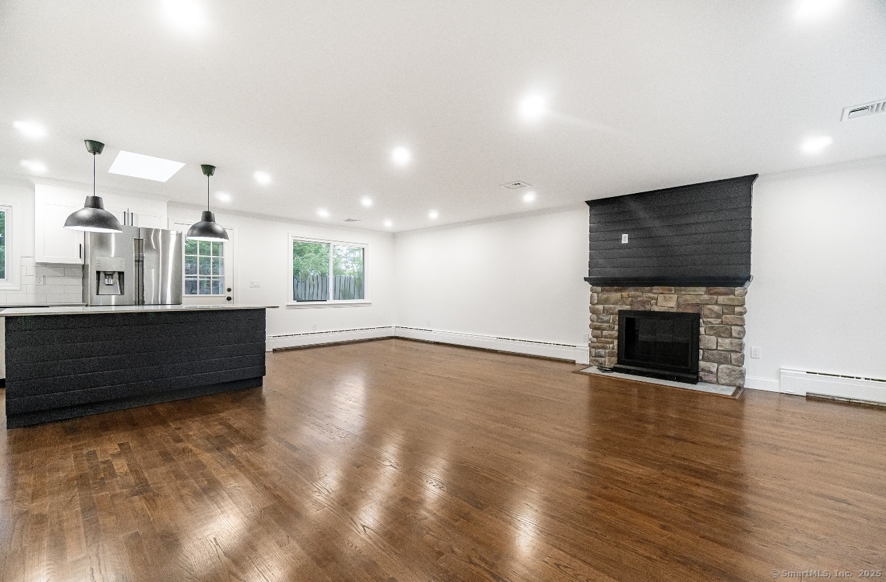 24 Linde Street, West Haven, Connecticut image 4