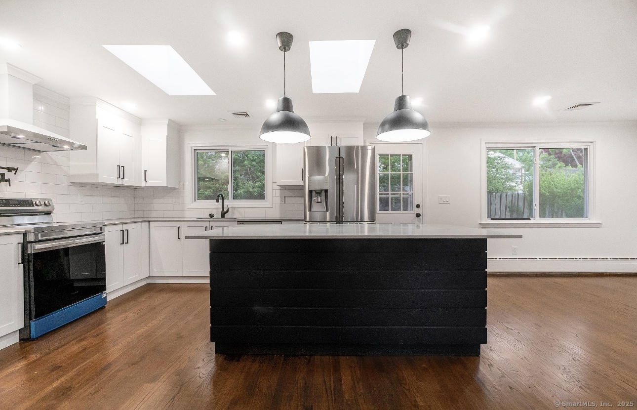 24 Linde Street, West Haven, Connecticut image 5