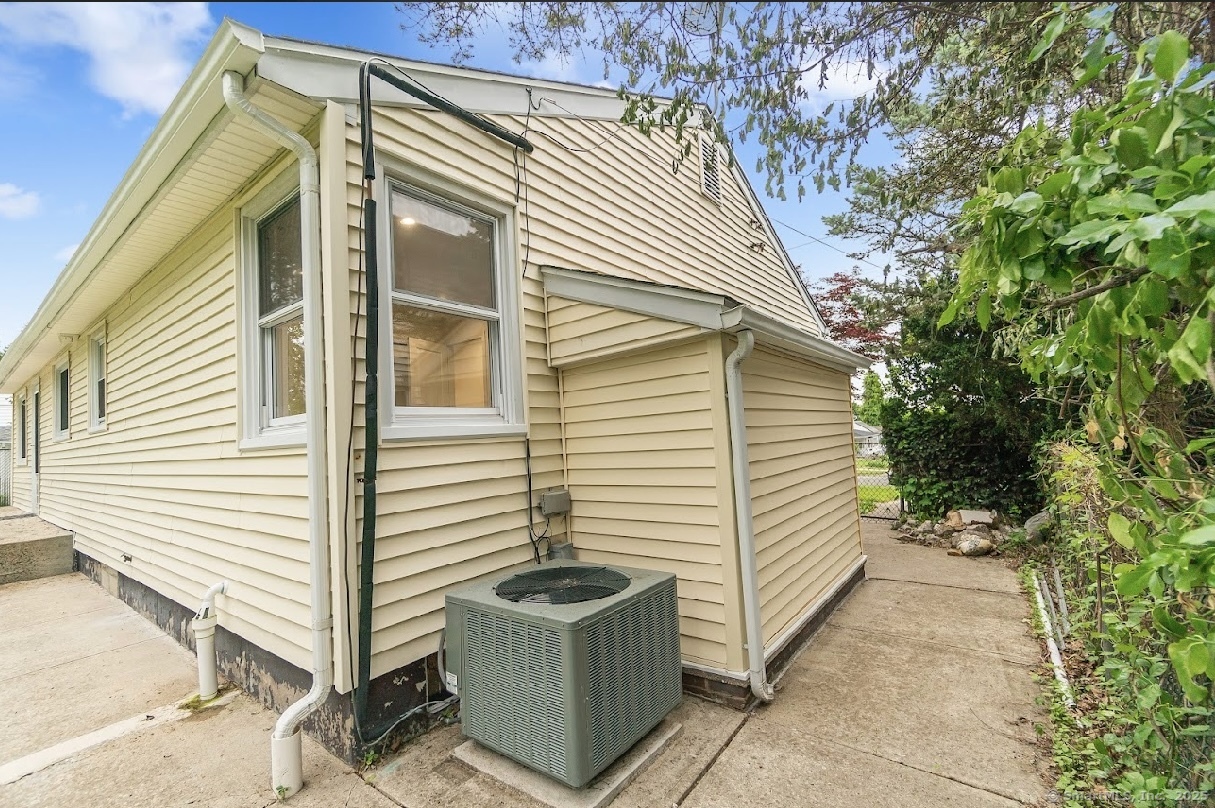 24 Linde Street, West Haven, Connecticut image 21