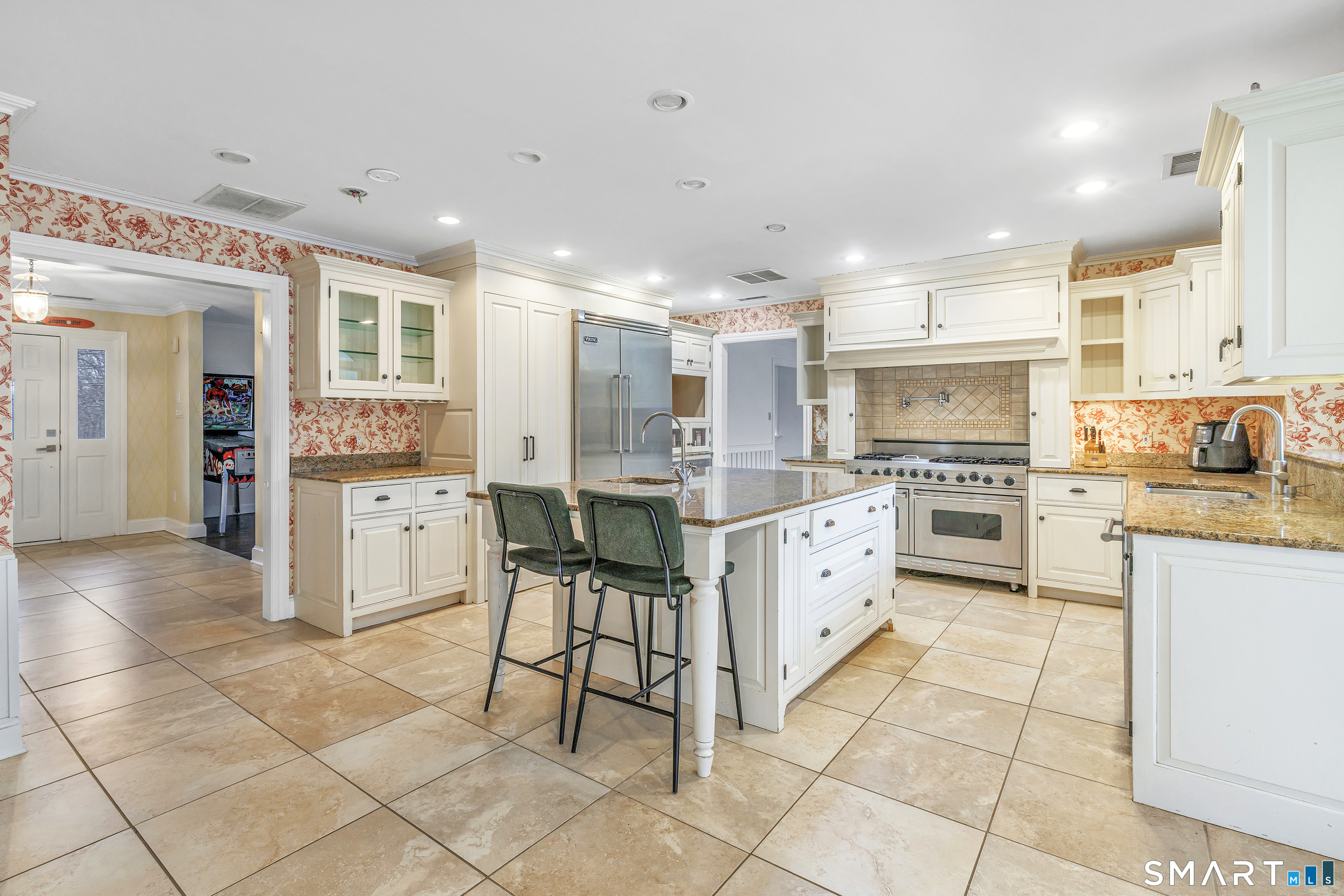 10 White Oak Farm Road