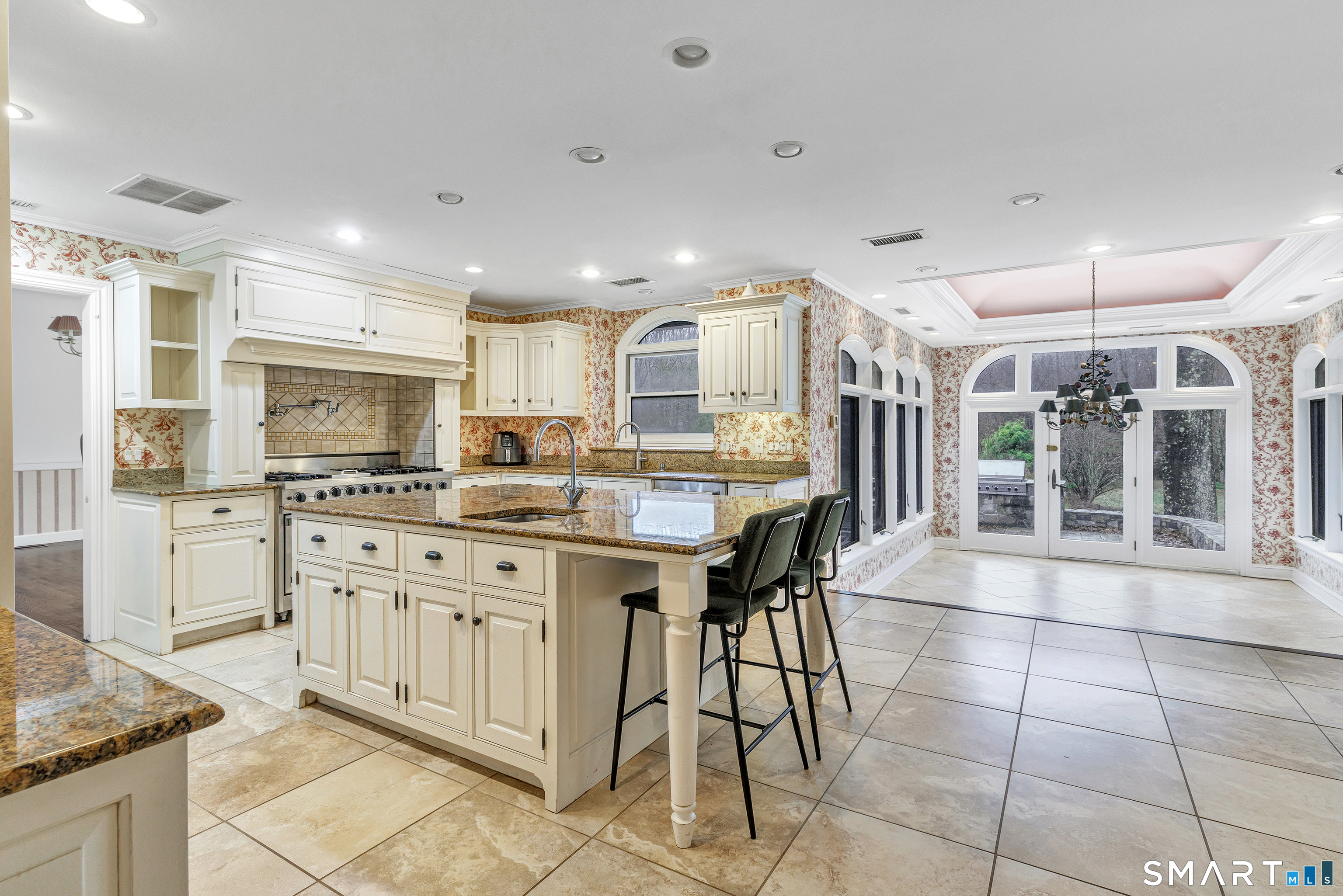 10 White Oak Farm Road