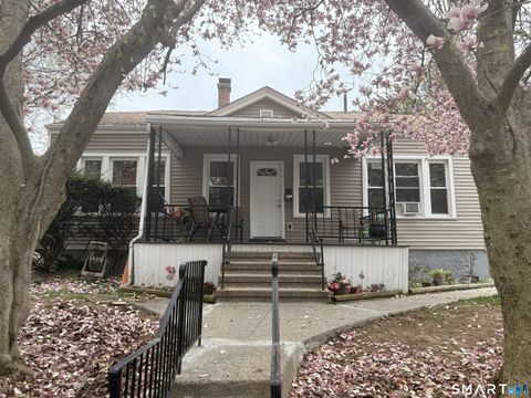 Photo of 48 Matthews Street, Waterbury, CT 06704 (MLS # 24169375)