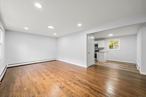 Tiny photo for 30 Banfield Lane, Bloomfield, CT 06002 (MLS # 24133817)