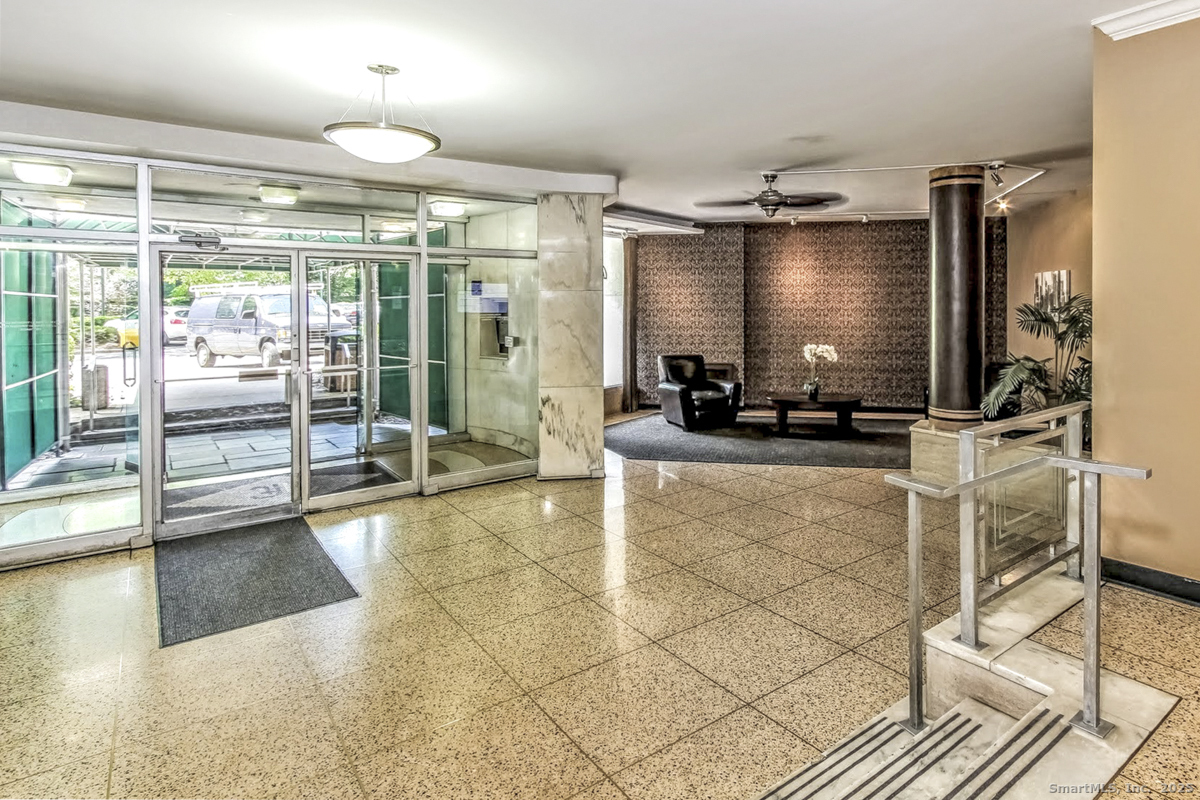 91 Strawberry Hill Avenue APT 636