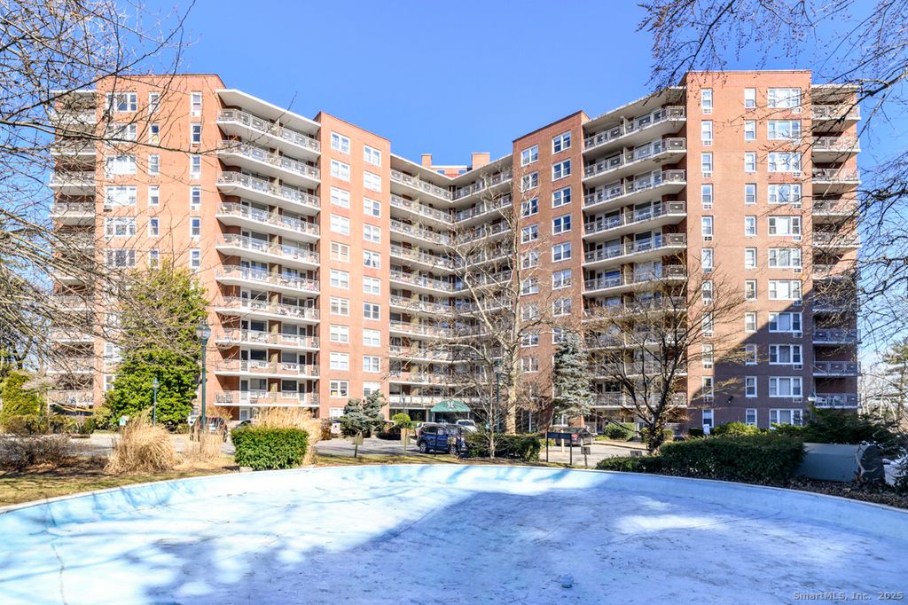 Photo of 91 Strawberry Hill Avenue #APT 636, Stamford, CT 06902 (MLS # 24143041)