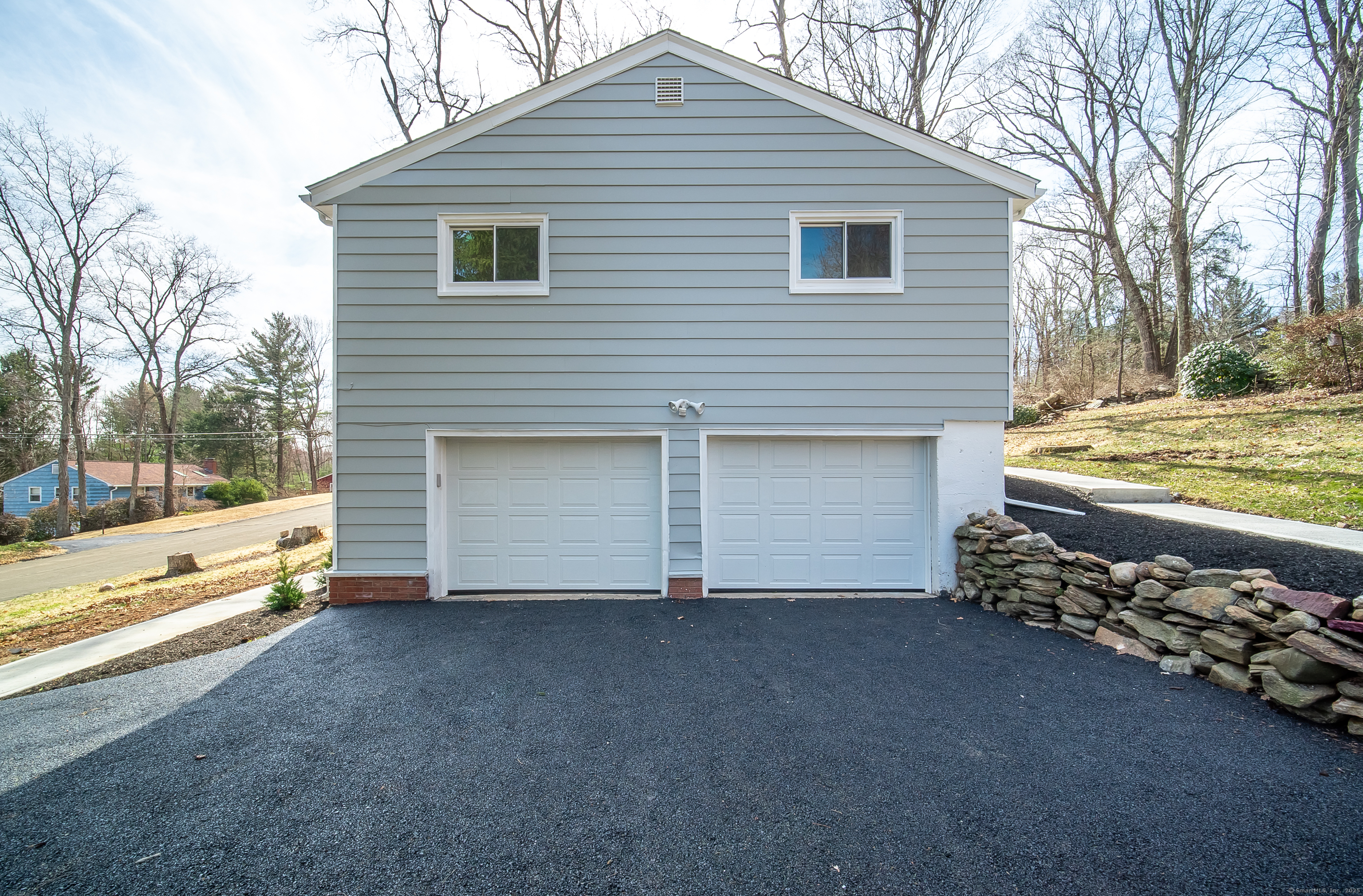 24 Cedar Hill Road