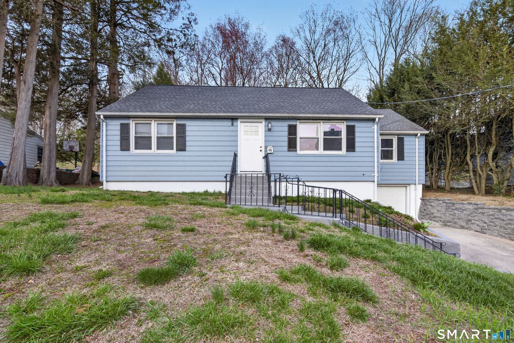 Photo of 46 N Cliff Street, Ansonia, CT 06401 (MLS # 24165966)