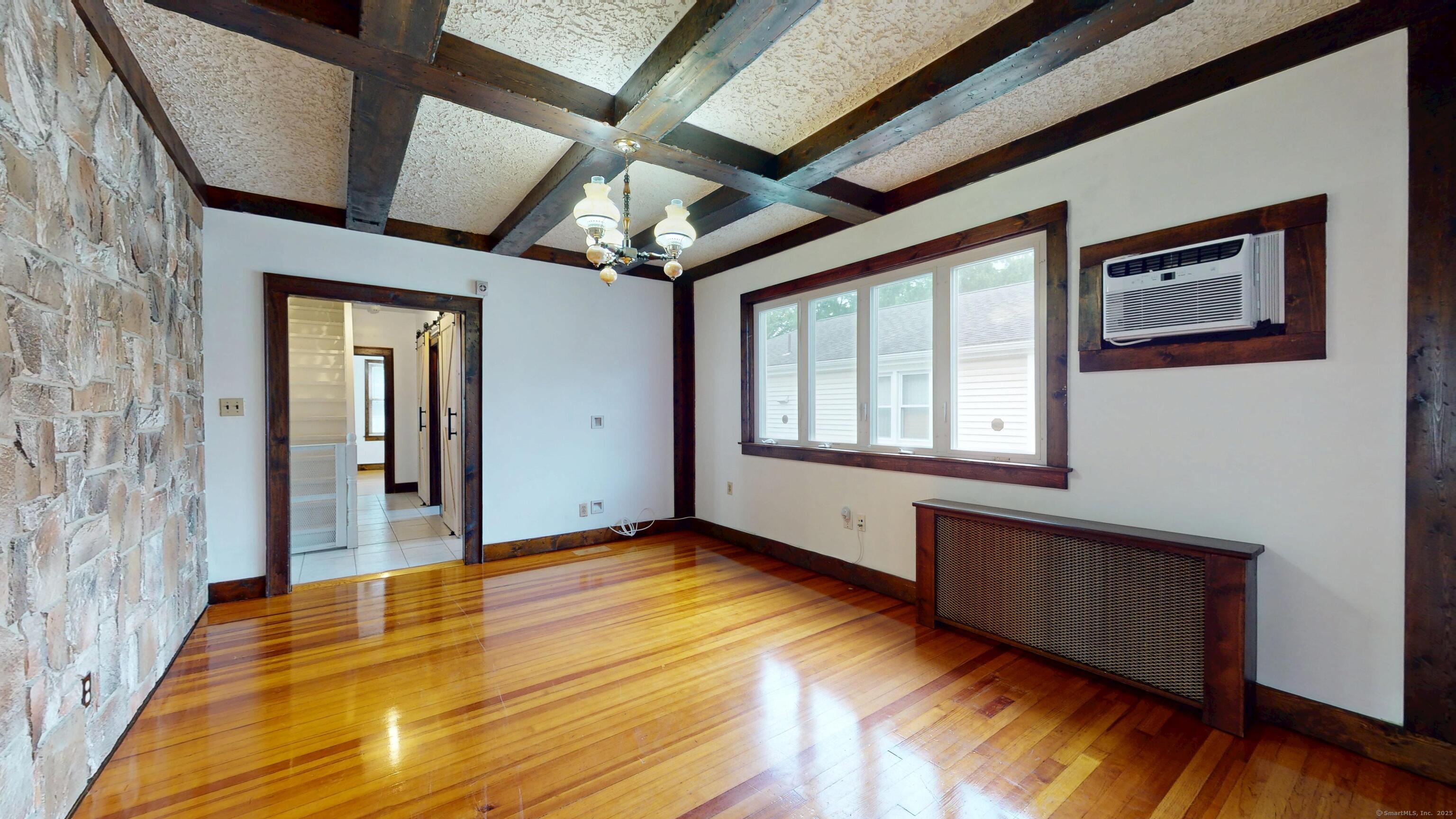 8 Kent Street, Plainville, Connecticut image 18