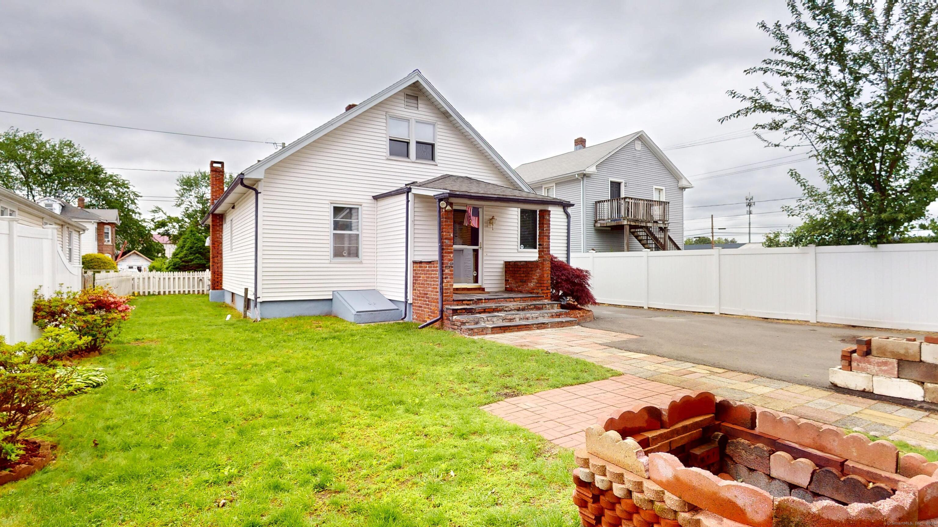 8 Kent Street, Plainville, Connecticut image 29