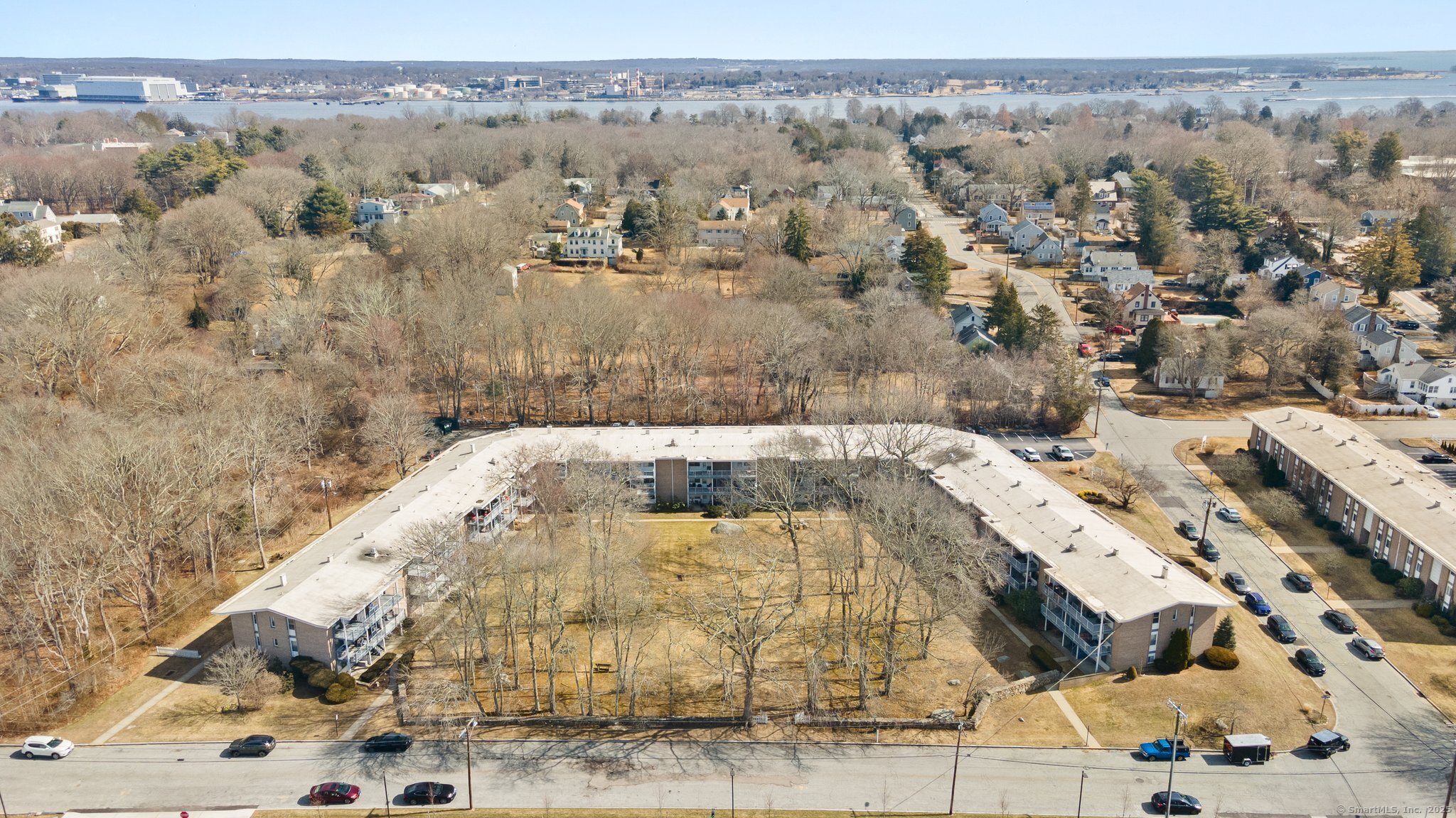 281 Gardner Avenue #E3, New London, Connecticut image 34