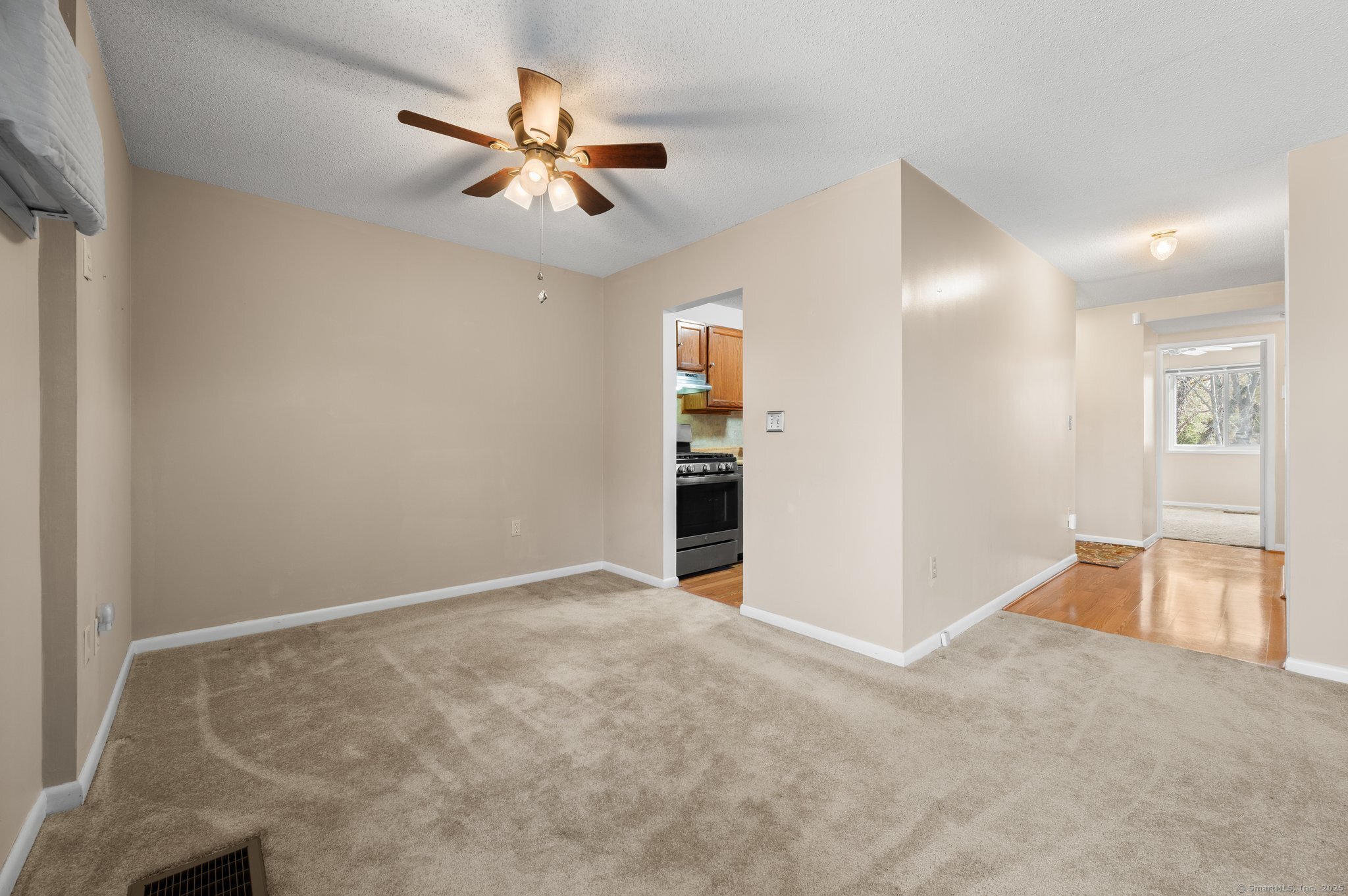 281 Gardner Avenue #E3, New London, Connecticut image 12