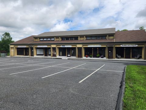 87 South Main Street 11 Newtown CT 06470