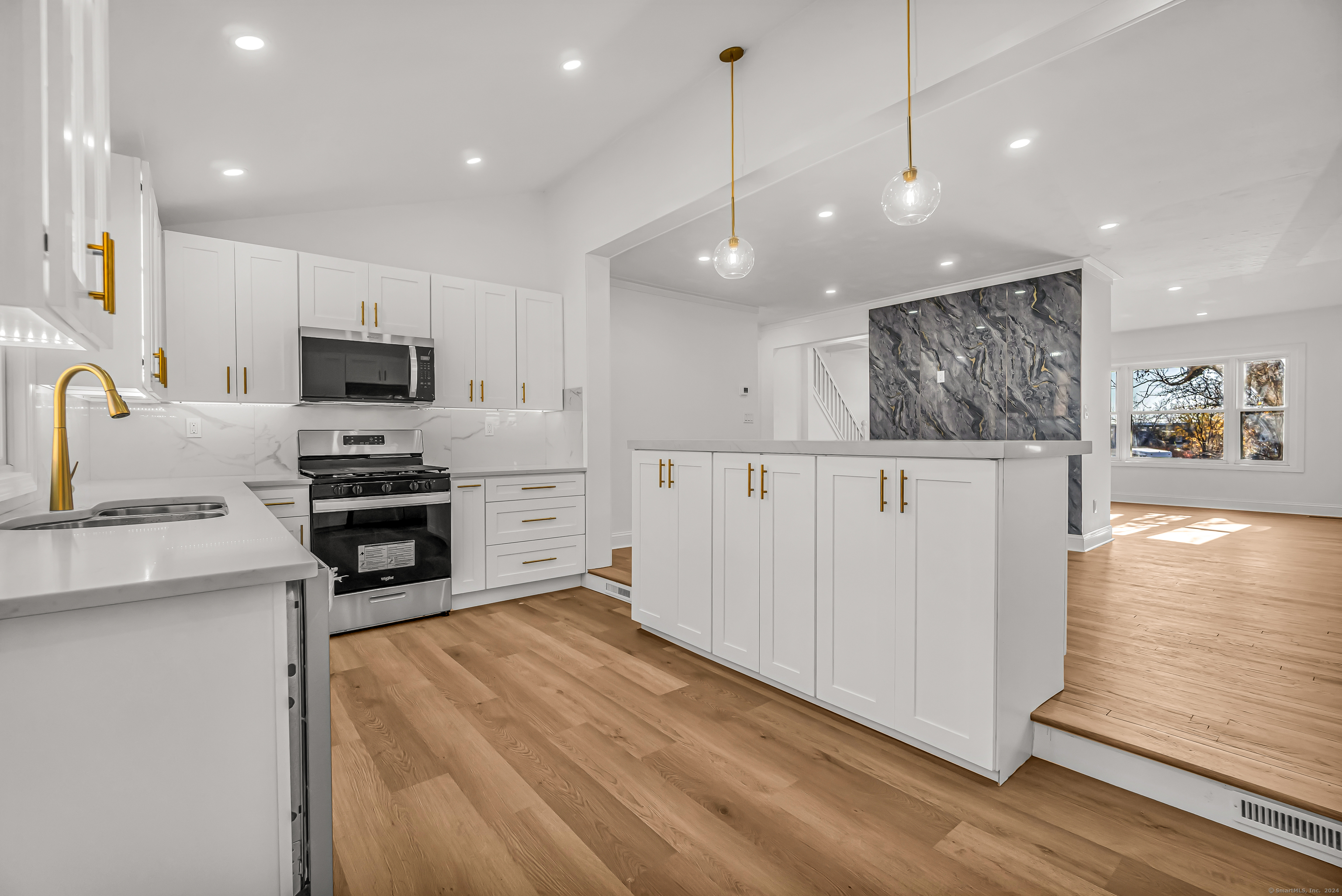 156 London Drive, Hamden, Connecticut image 9