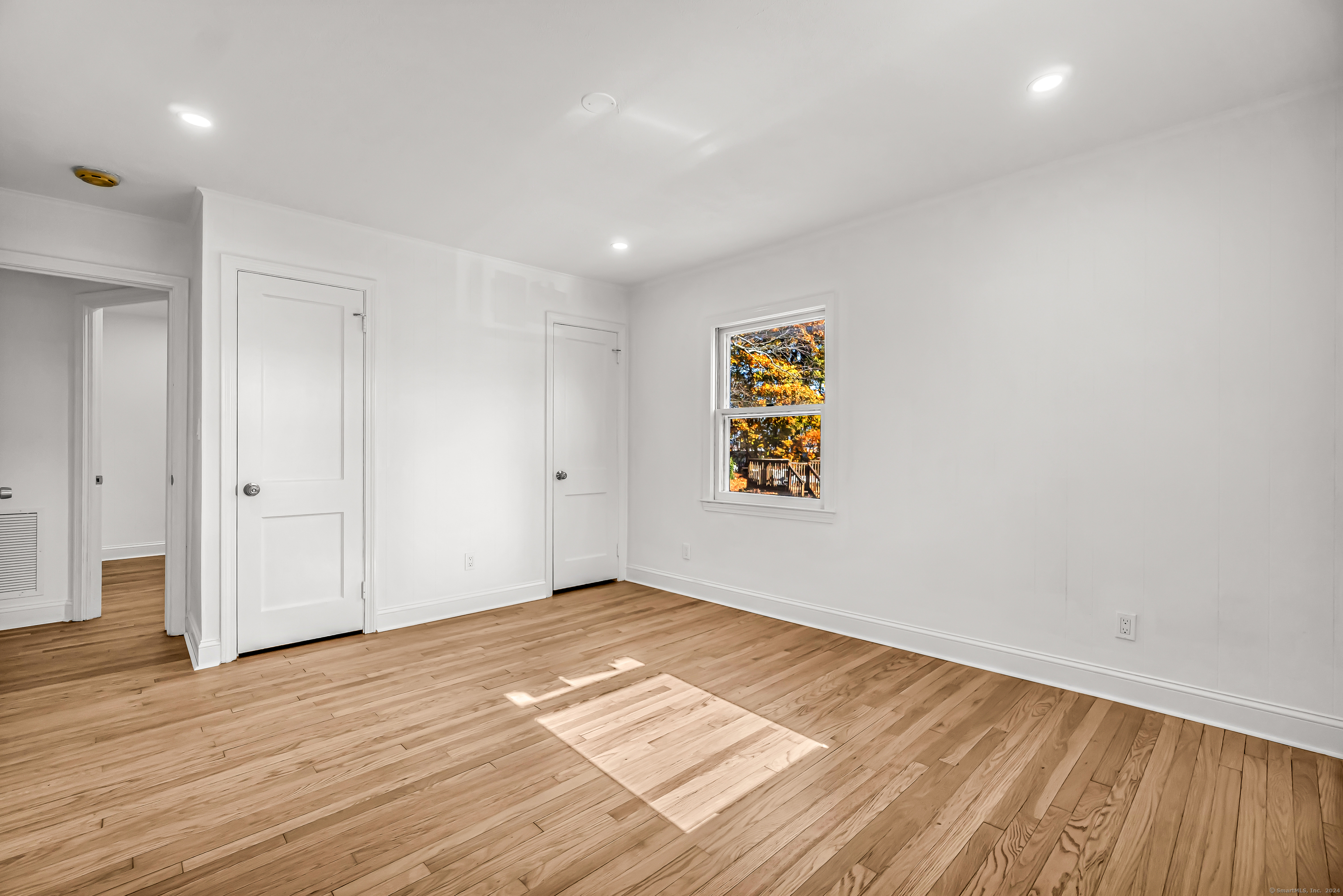 156 London Drive, Hamden, Connecticut image 17
