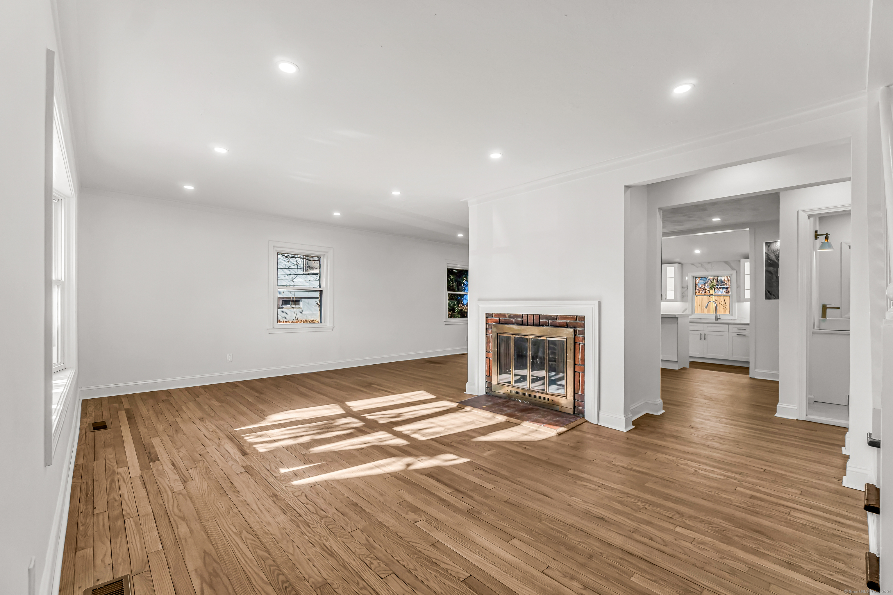 156 London Drive, Hamden, Connecticut image 4