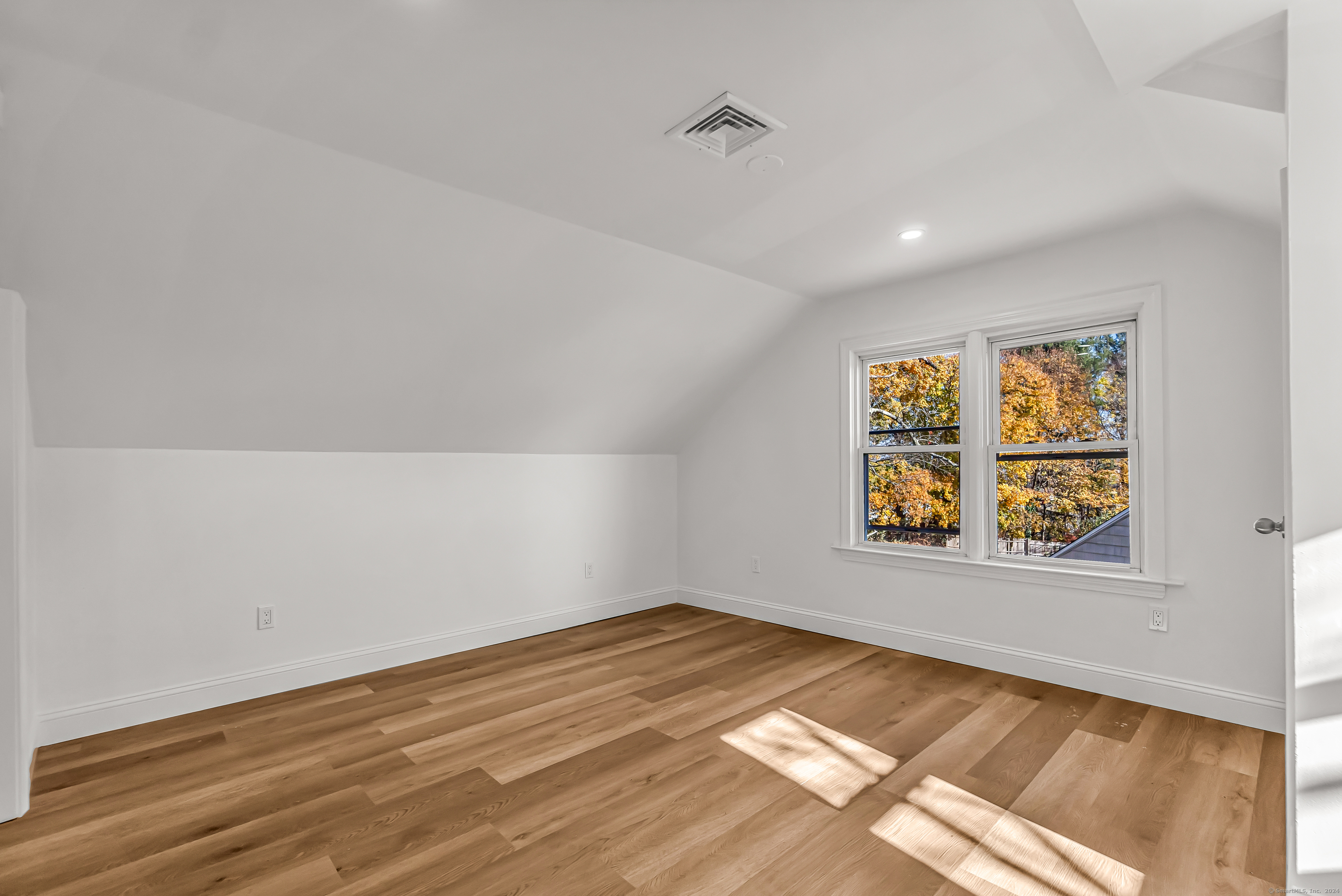 156 London Drive, Hamden, Connecticut image 24