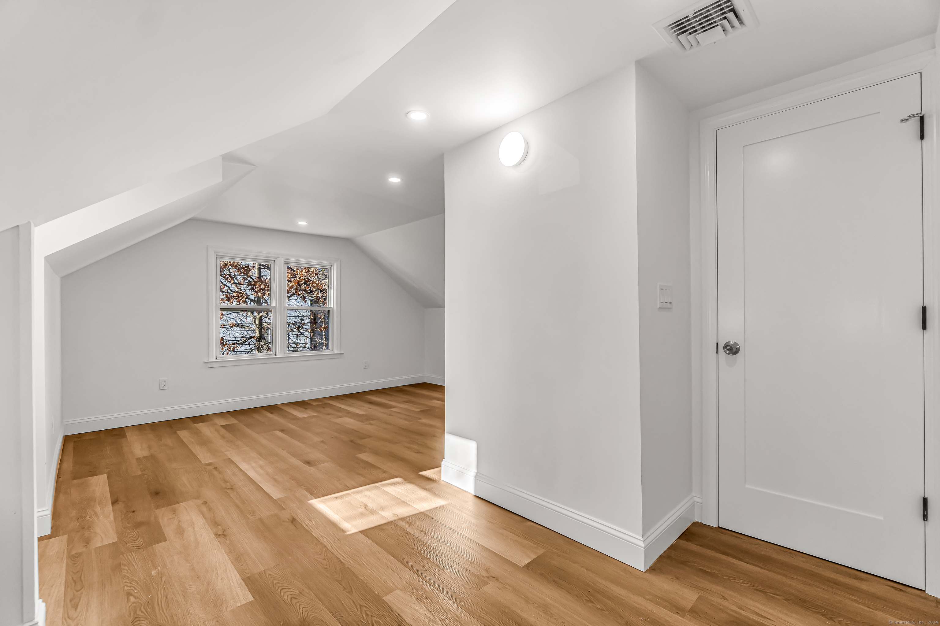156 London Drive, Hamden, Connecticut image 29