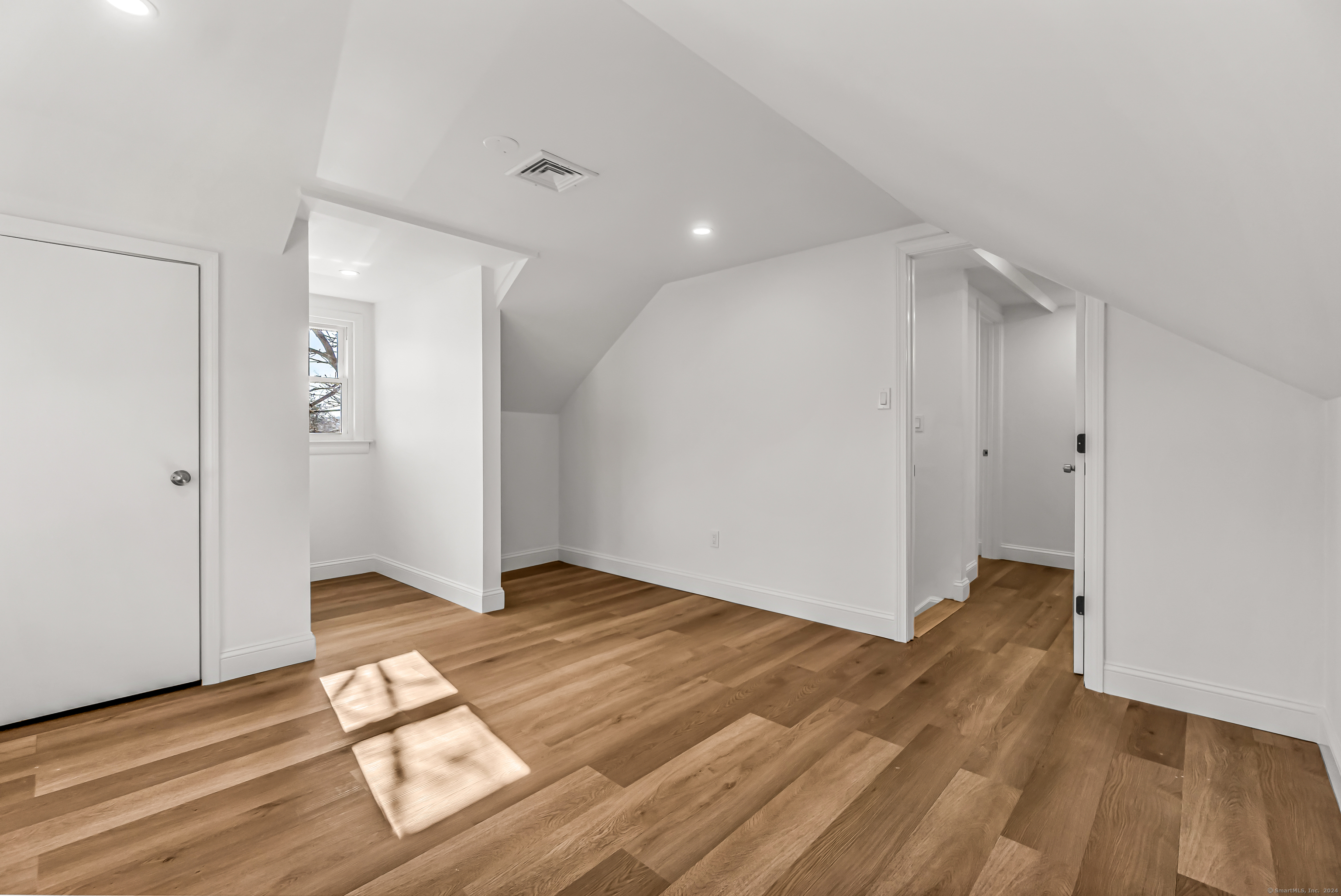 156 London Drive, Hamden, Connecticut image 27
