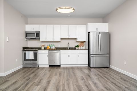 Tiny photo for 401 Albany Turnpike #307, Canton, CT 06019 (MLS # 24136618)