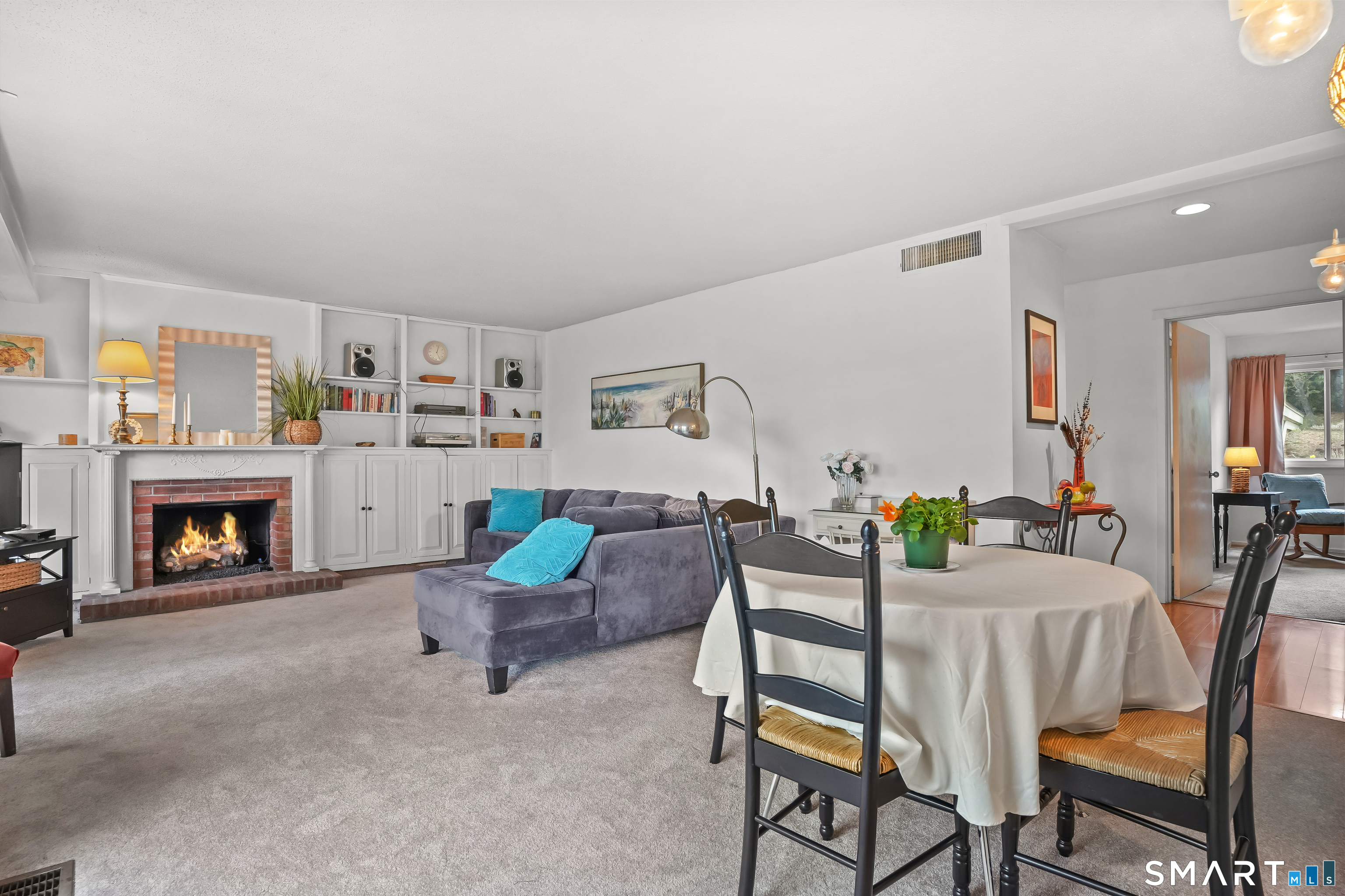 291 Heritage Village B