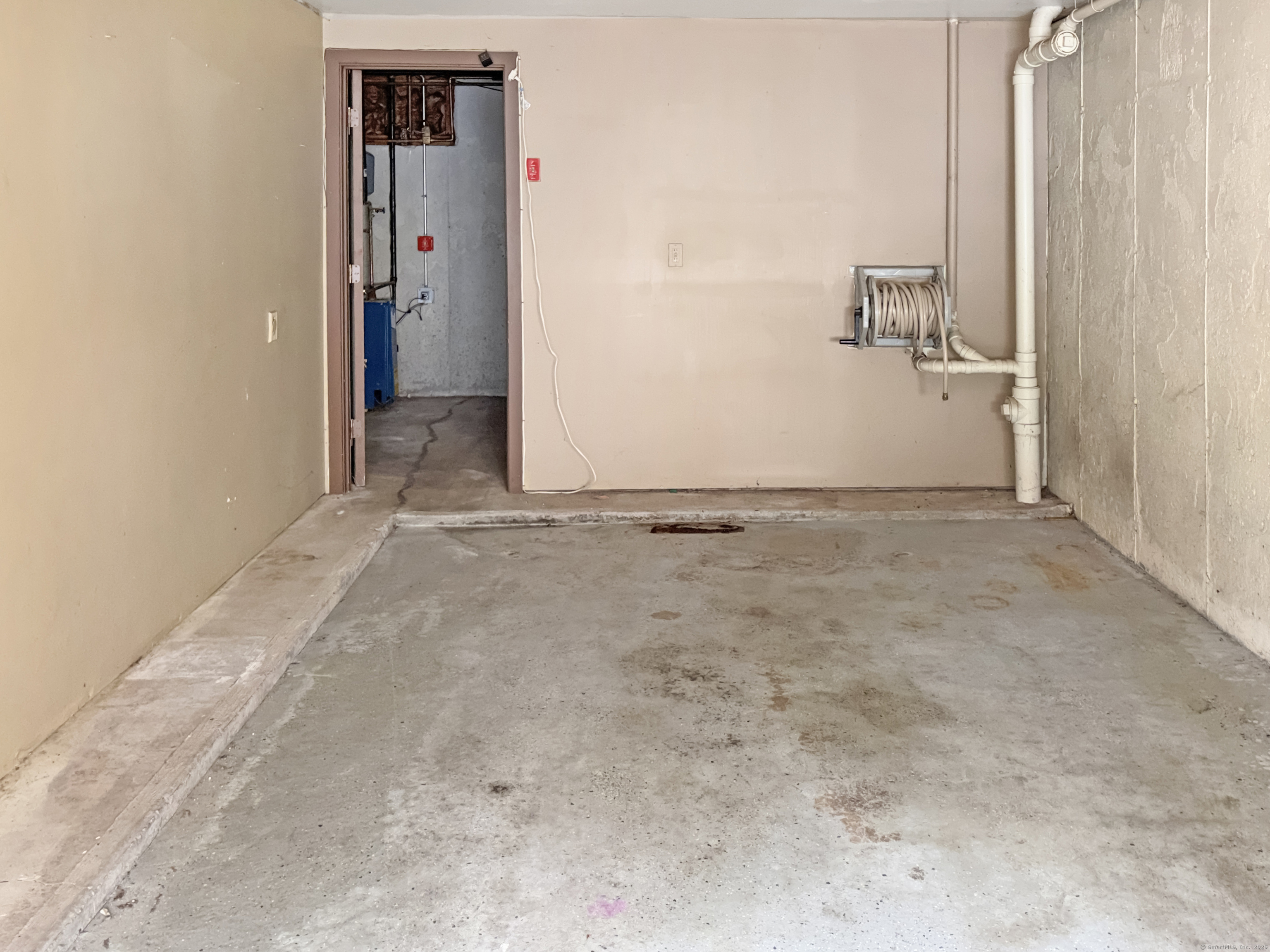 245 E Woodland Street #APT 14, Meriden, Connecticut image 24