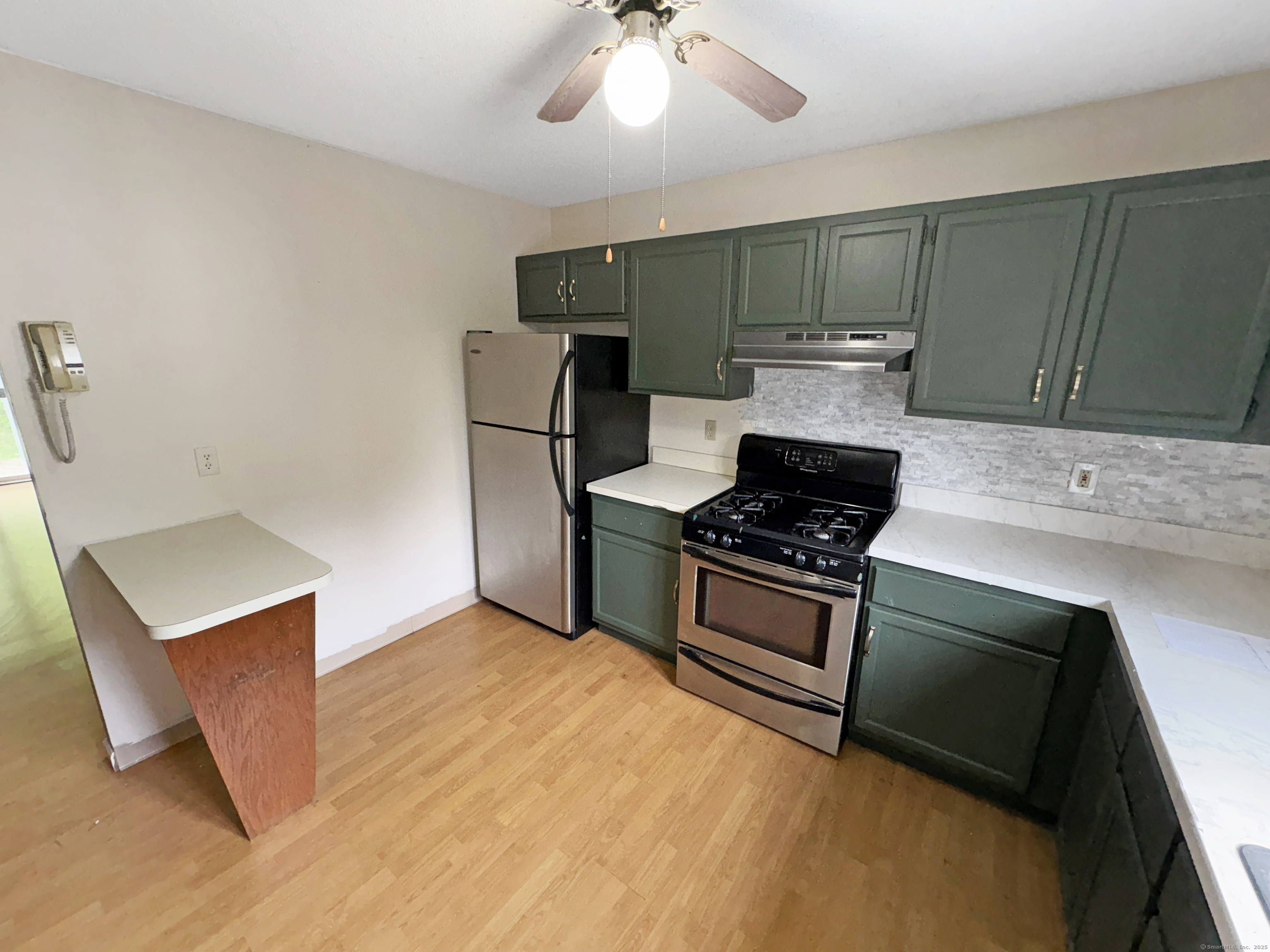 245 E Woodland Street #APT 14, Meriden, Connecticut image 11