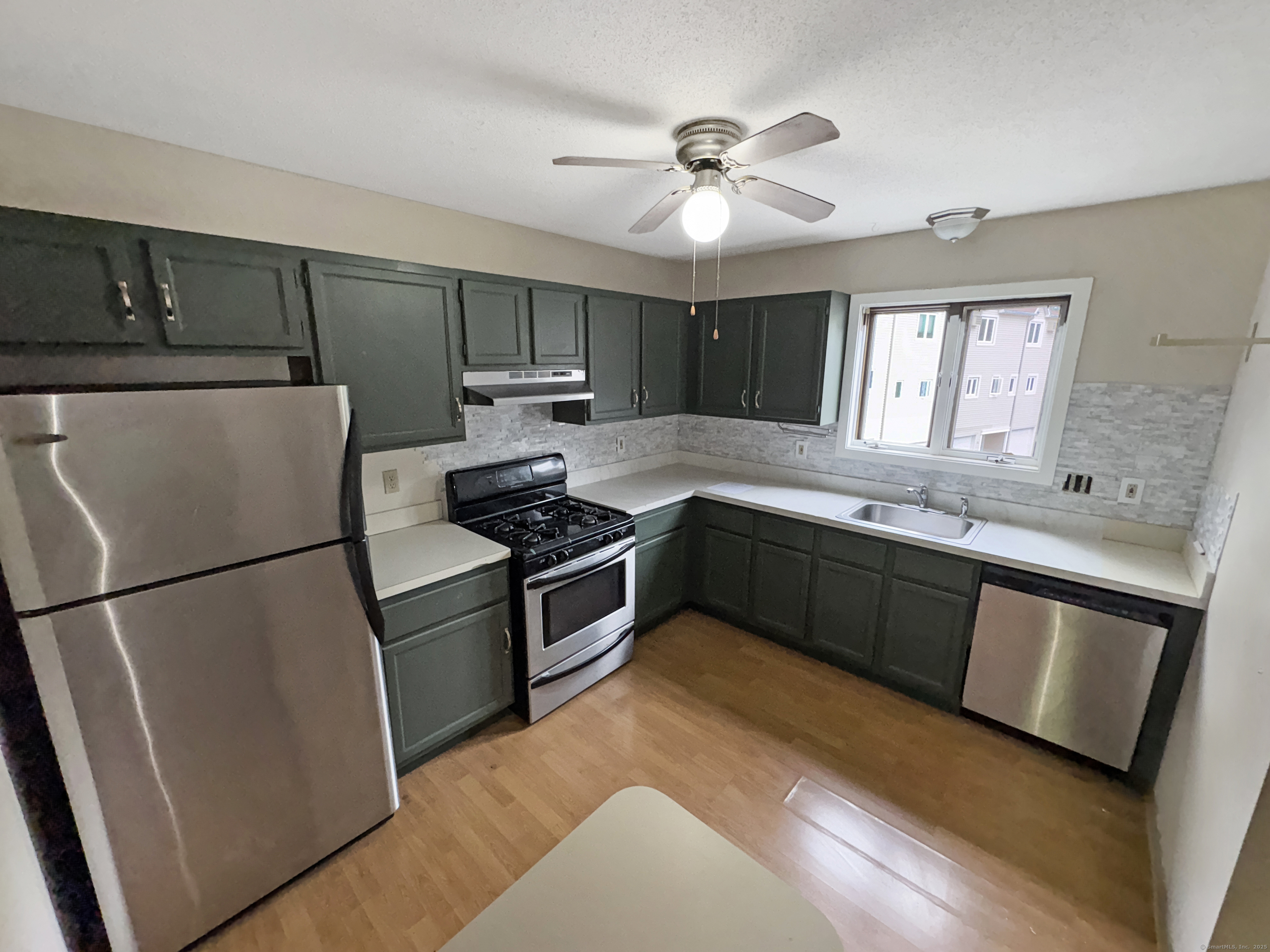 245 E Woodland Street #APT 14, Meriden, Connecticut image 12