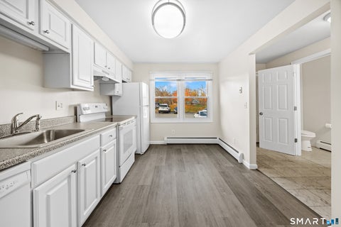 Photo of 145 Harbor Pond Drive #7D, Meriden, CT 06450 (MLS # 24213769)