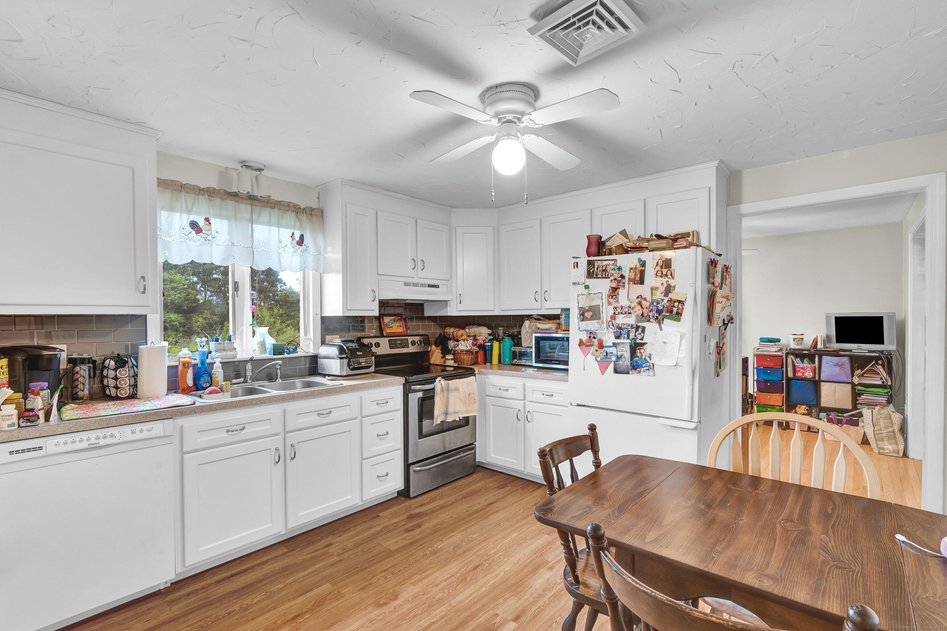 115 Ivy Drive, Southington, Connecticut image 9