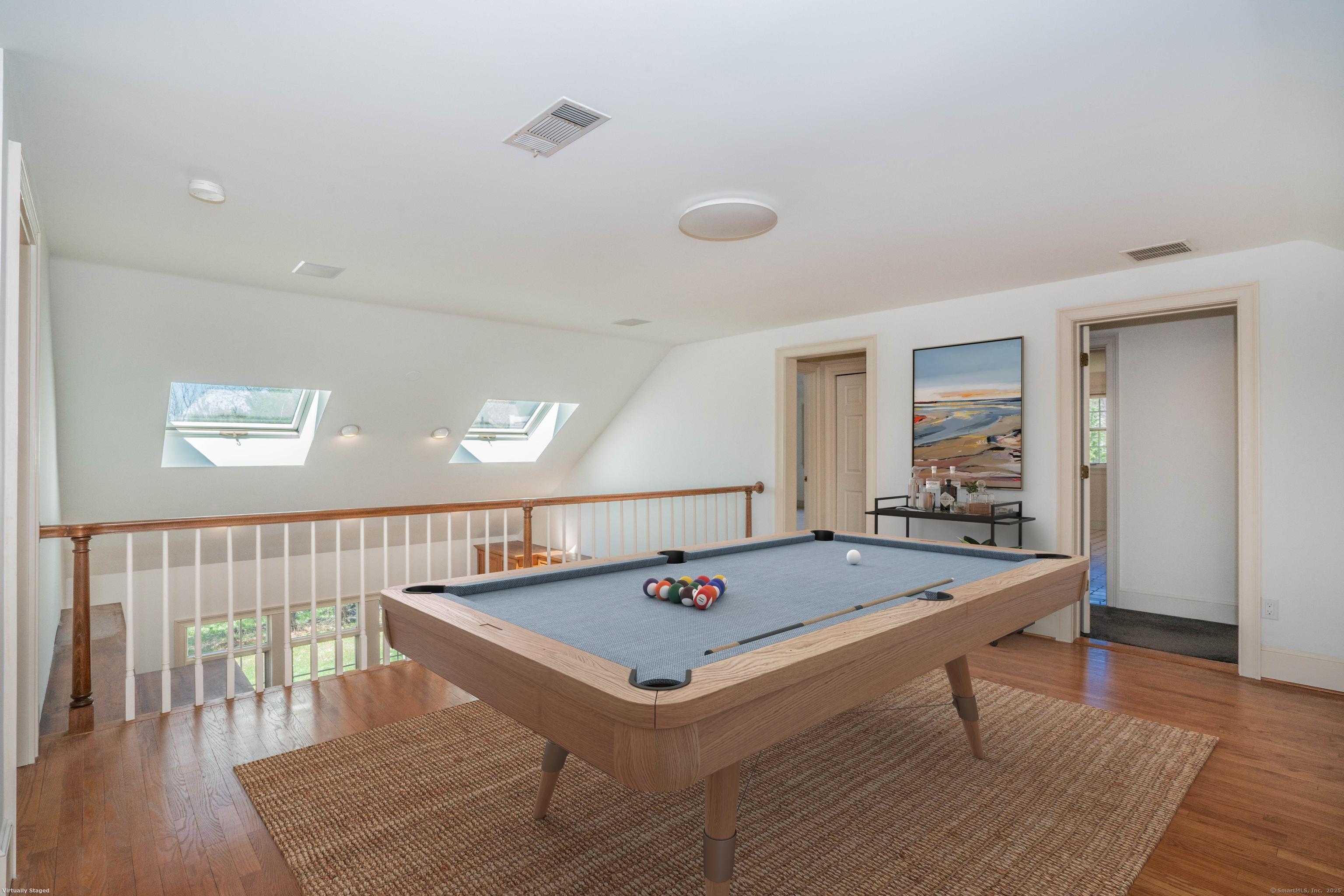 Glastonbury, Connecticut 06073, United States, 4 Bedrooms Bedrooms, ,5 BathroomsBathrooms,Residential,Pending,158492