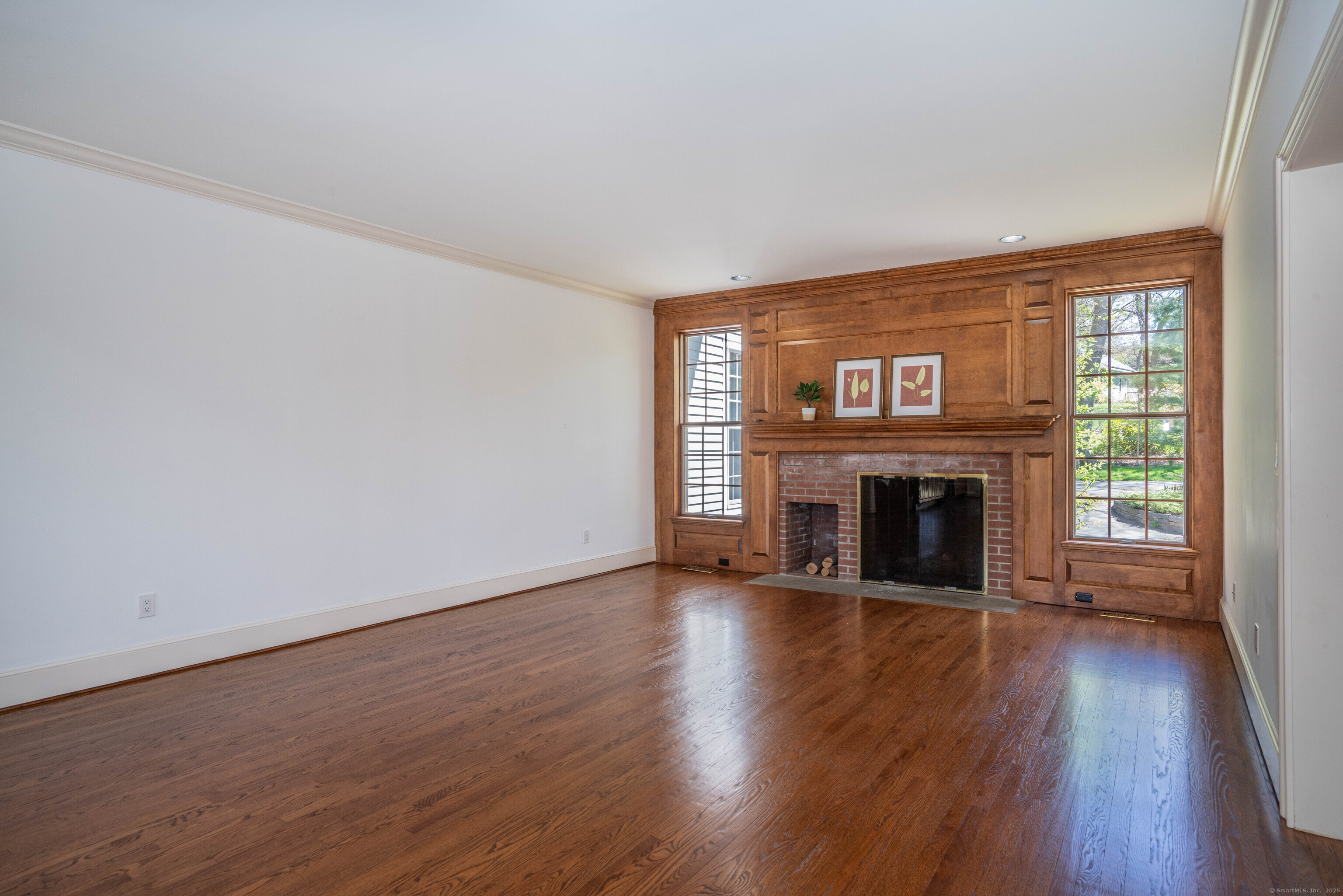 Glastonbury, Connecticut 06073, United States, 4 Bedrooms Bedrooms, ,5 BathroomsBathrooms,Residential,Pending,158492