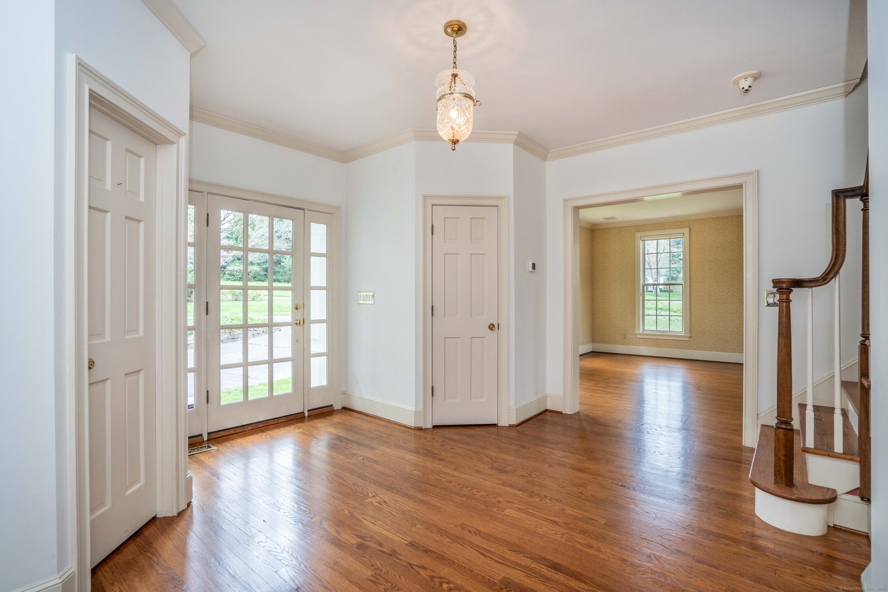 1136 Main Street