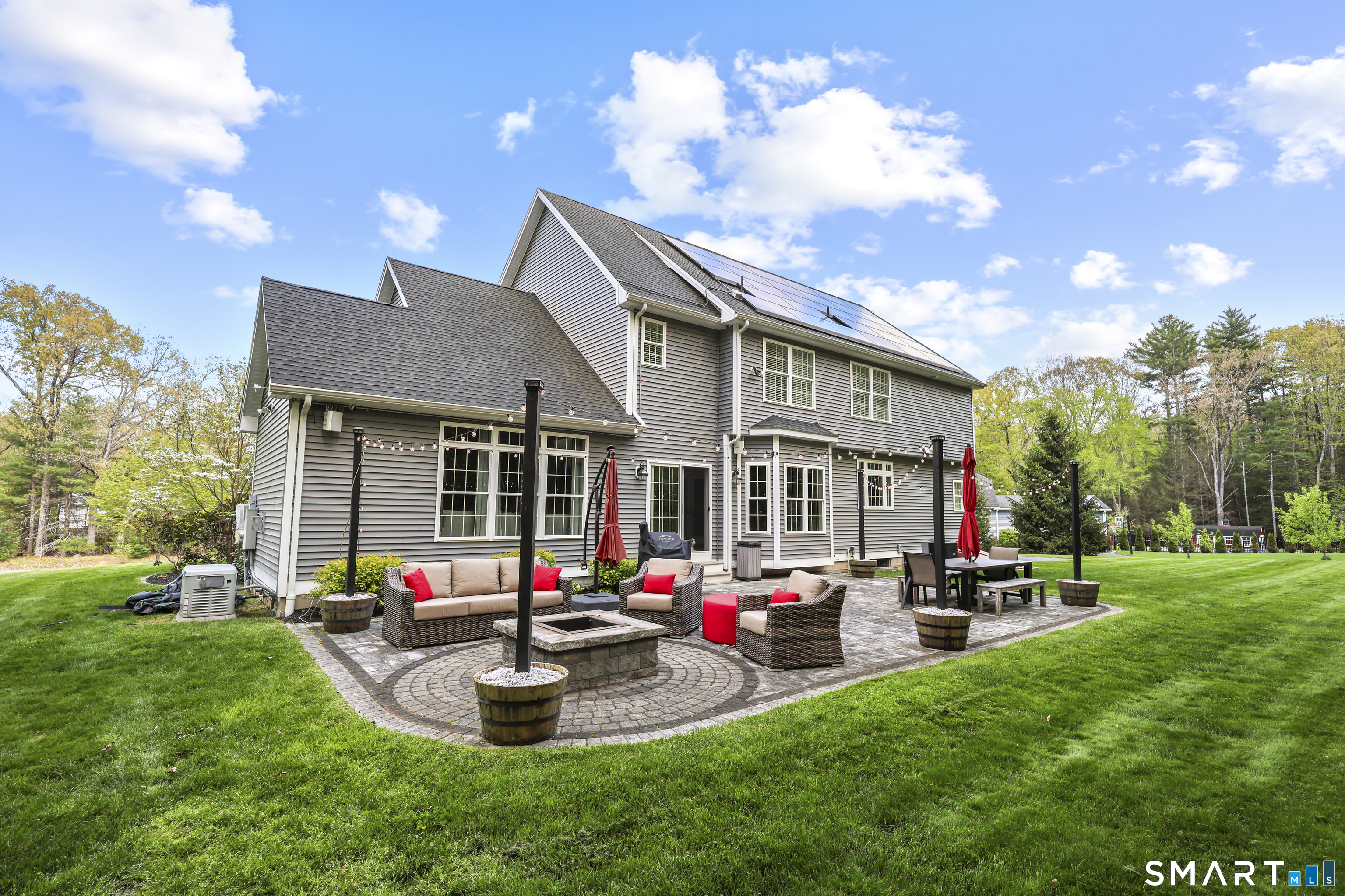 28 Hidden Oaks Drive