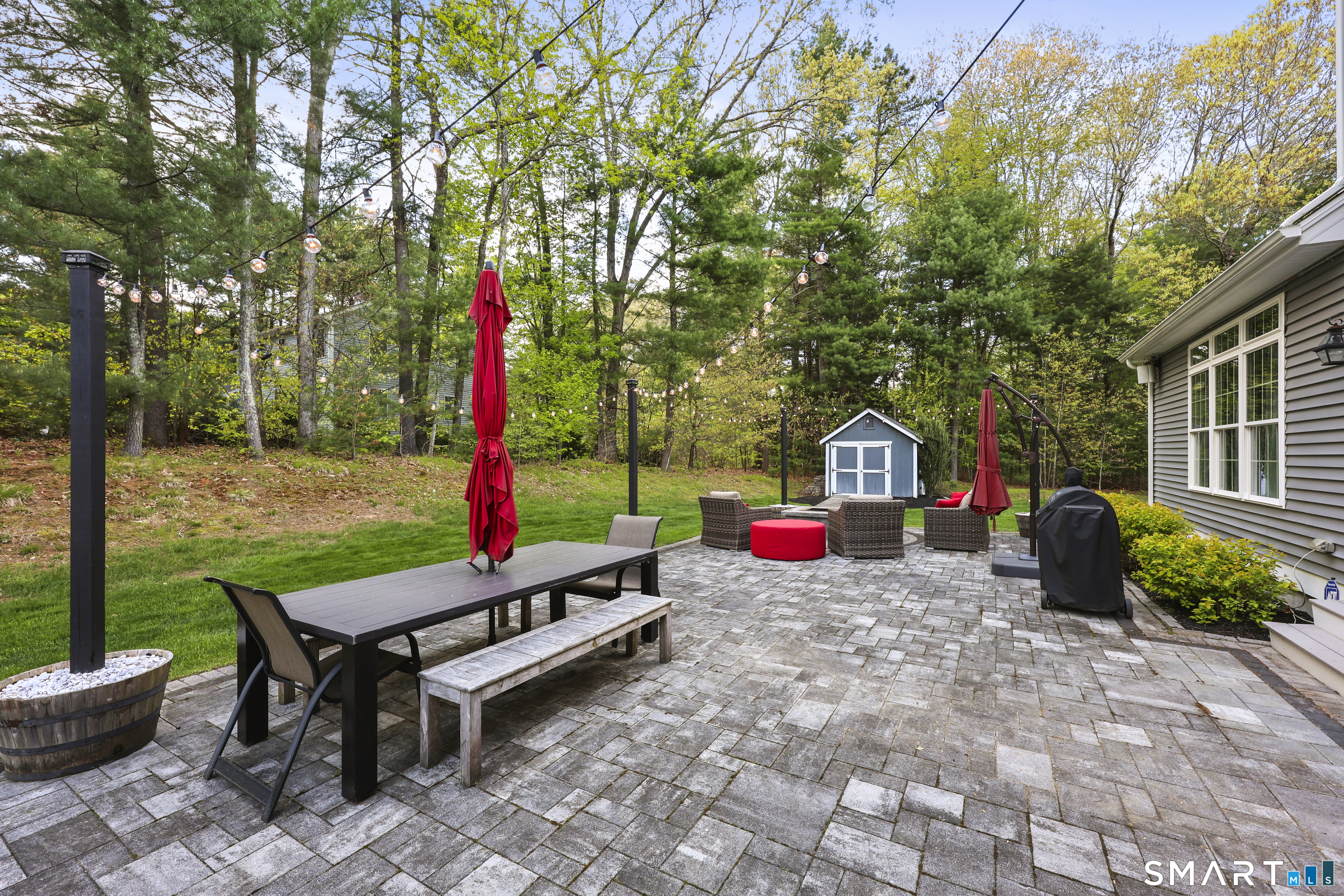 28 Hidden Oaks Drive