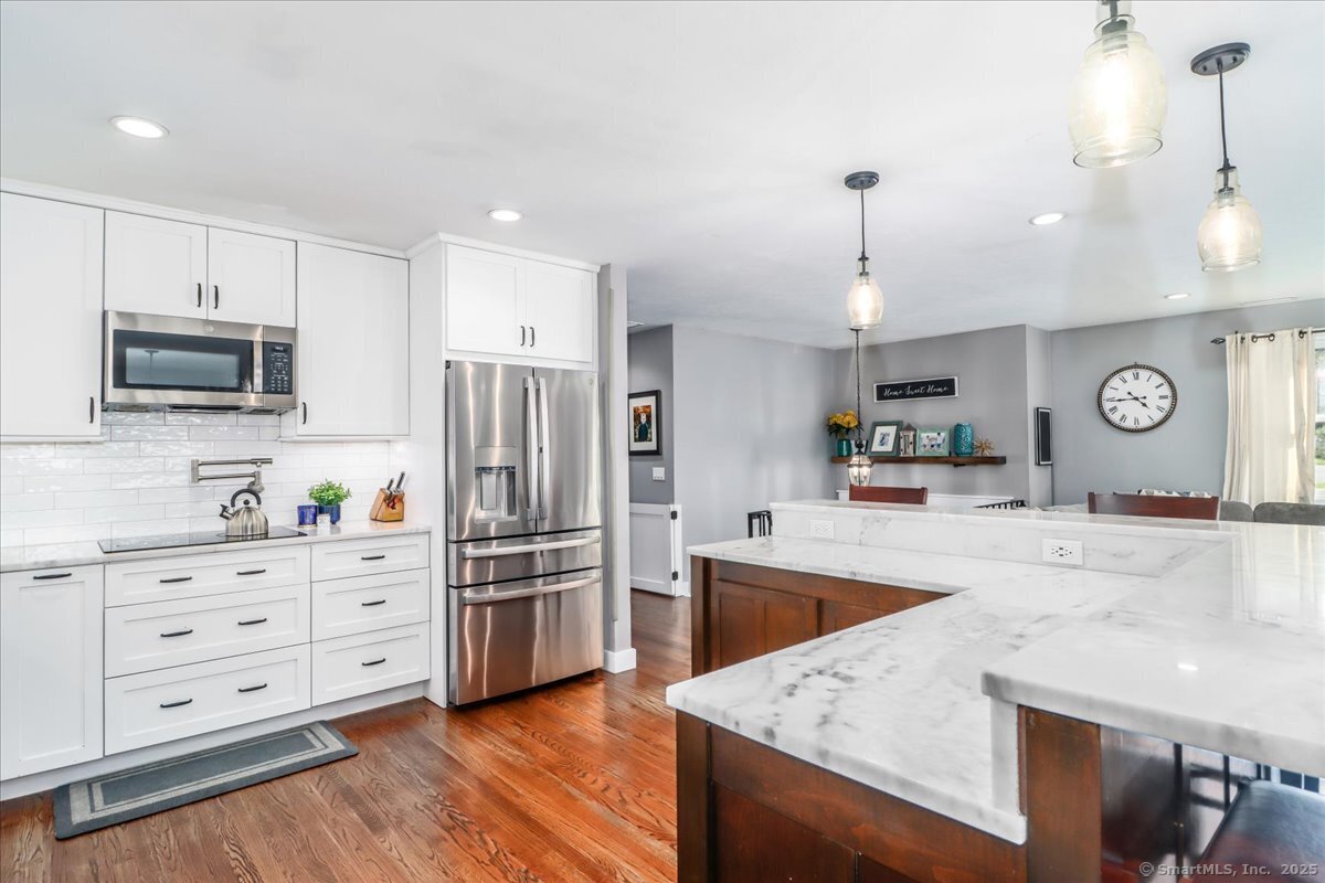 16 Jefferson Drive, New Milford, Connecticut image 7