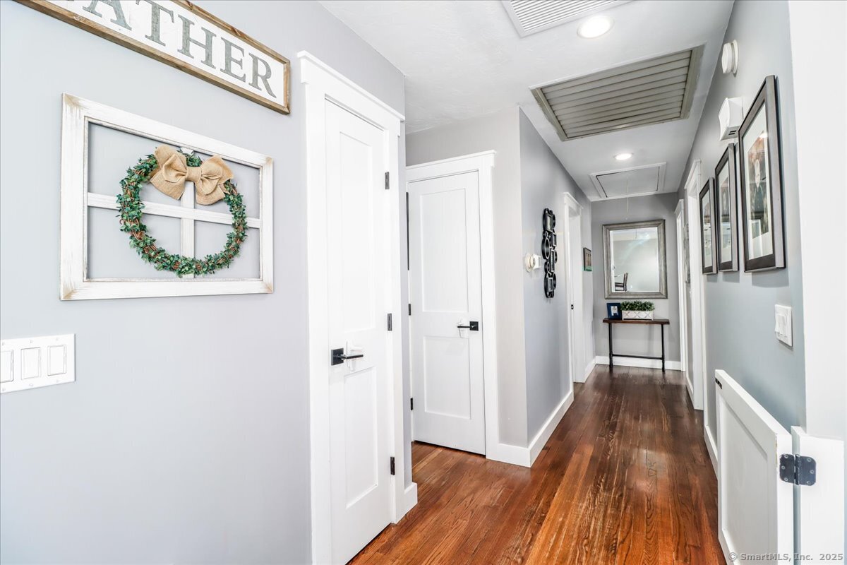 16 Jefferson Drive, New Milford, Connecticut image 24